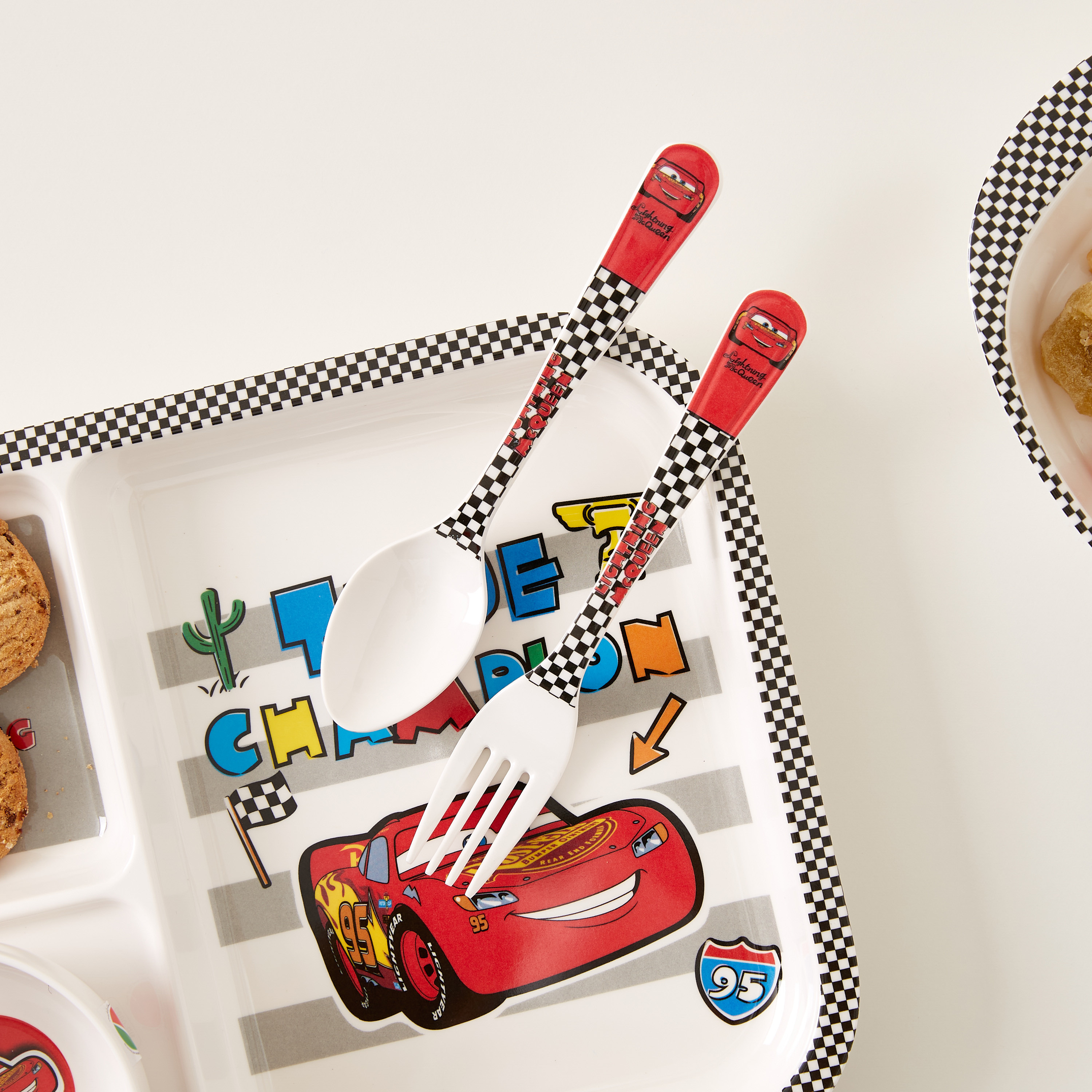 طقم ملعقة وشوكة بطبعات كارز-baby-feeding-mealtimeessentials-image-1