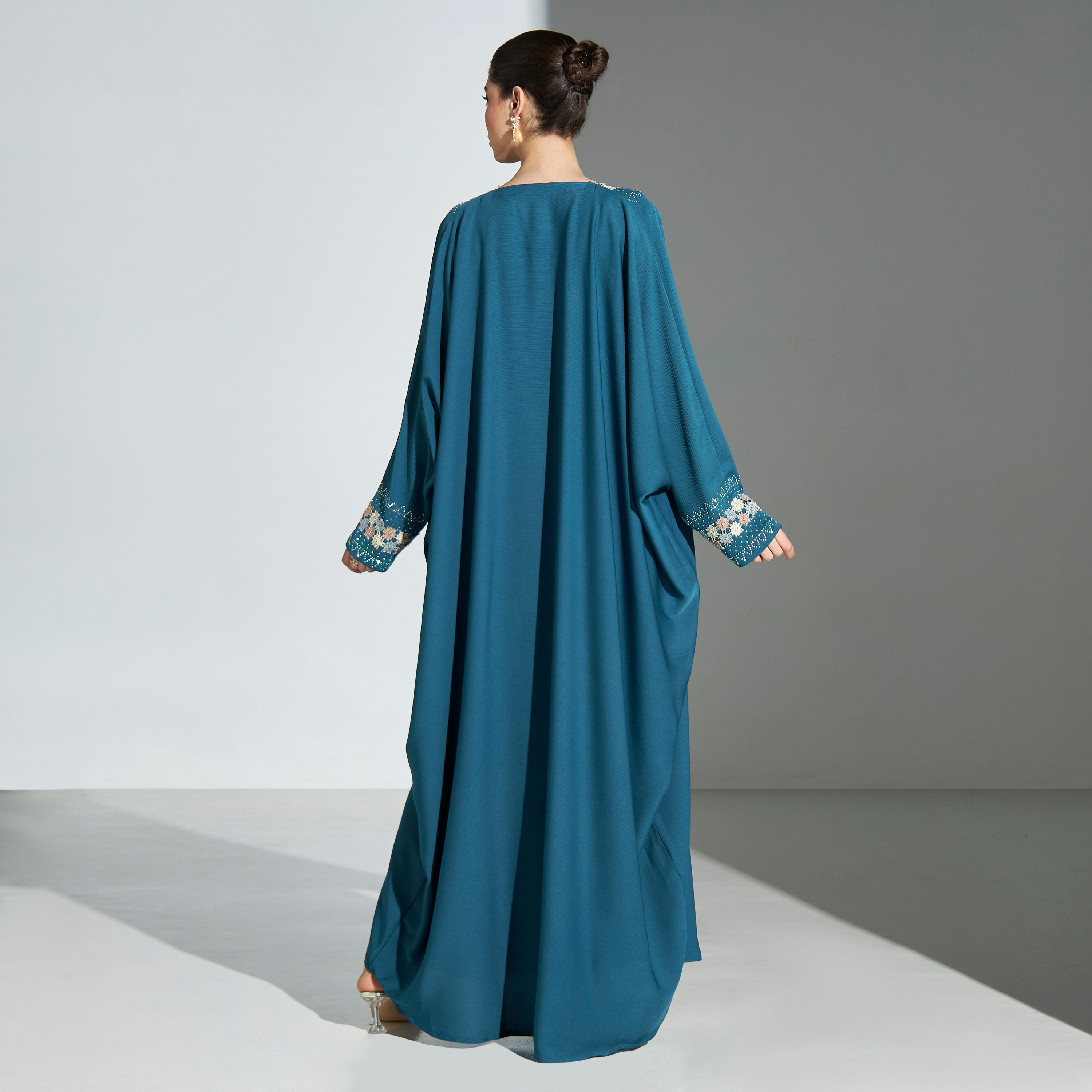 عباية مزينة مع حجاب من مليكة-women-arabicclothing-abayas-image-1