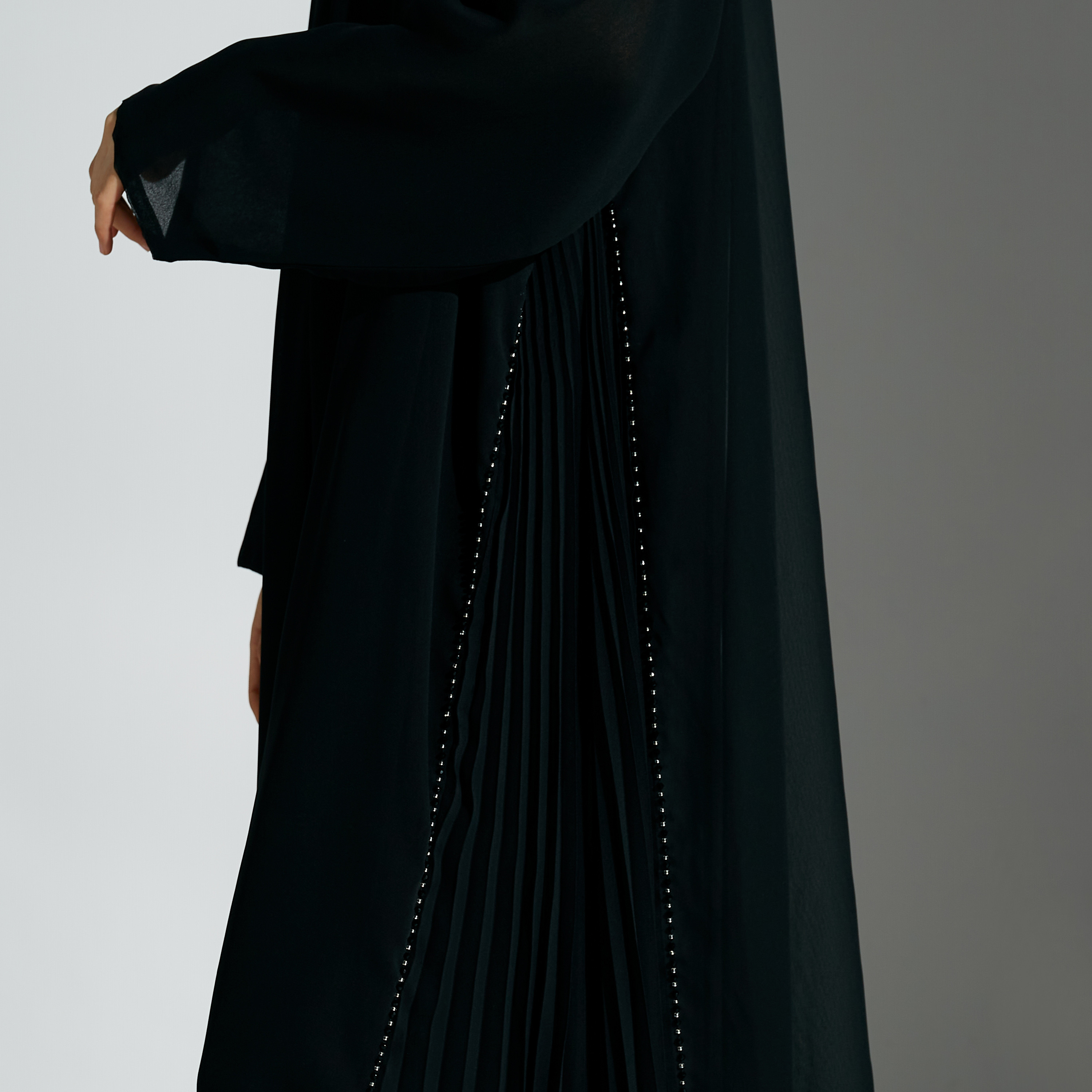 عباية سادة مع حجاب من مليكة-women-arabicclothing-abayas-image-3