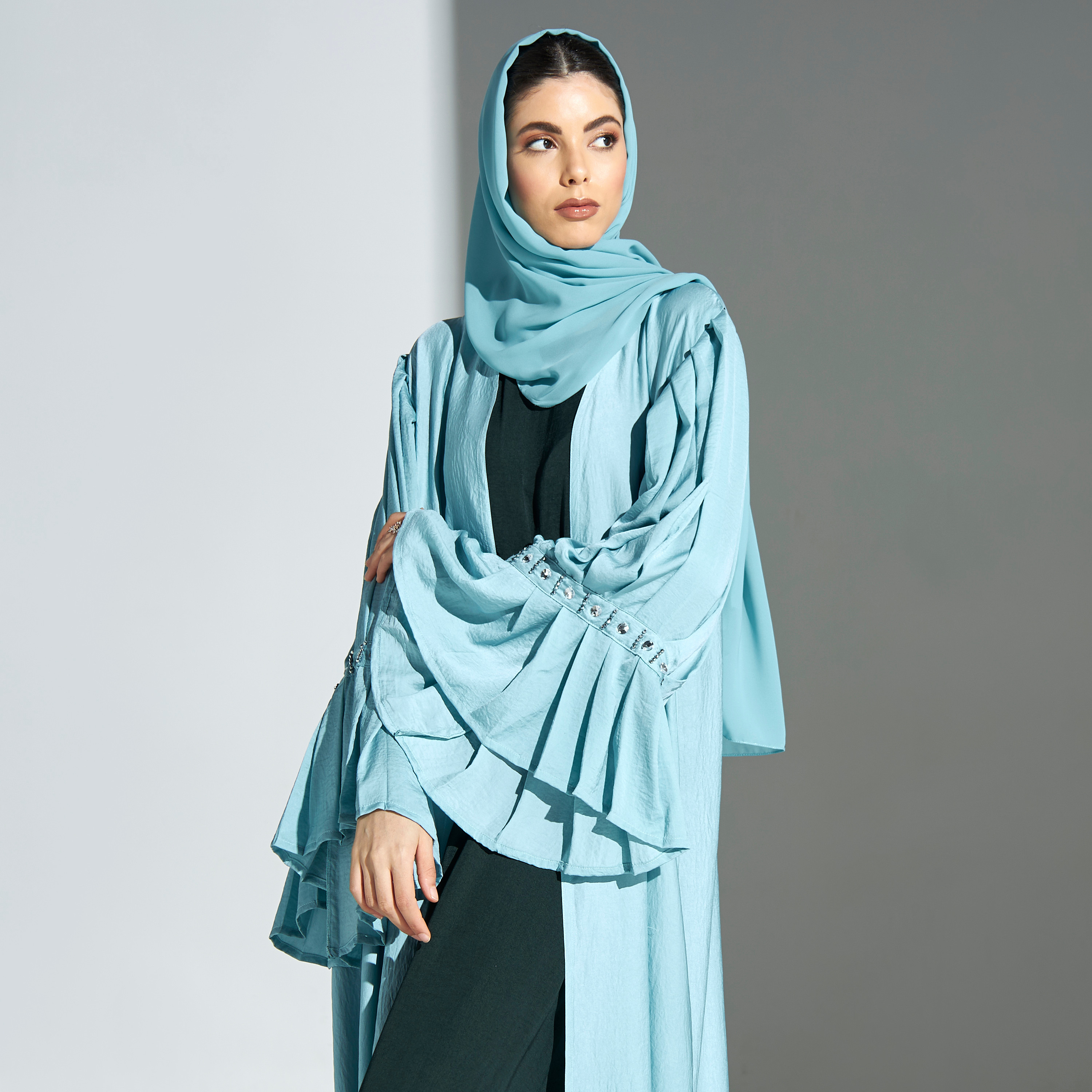 عباية مزينة بالترتر مع حجاب من مليكة-women-arabicclothing-abayas-image-2
