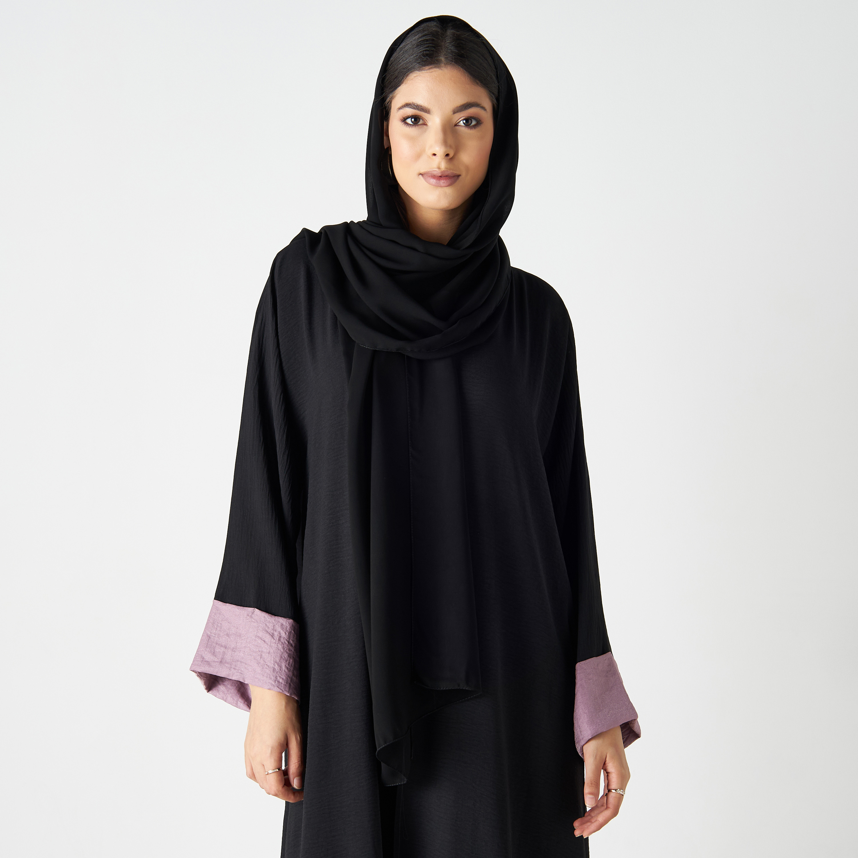 عباية سادة مع حجابين من مليكة - طقم 3 قطع-women-arabicclothing-abayas-image-2