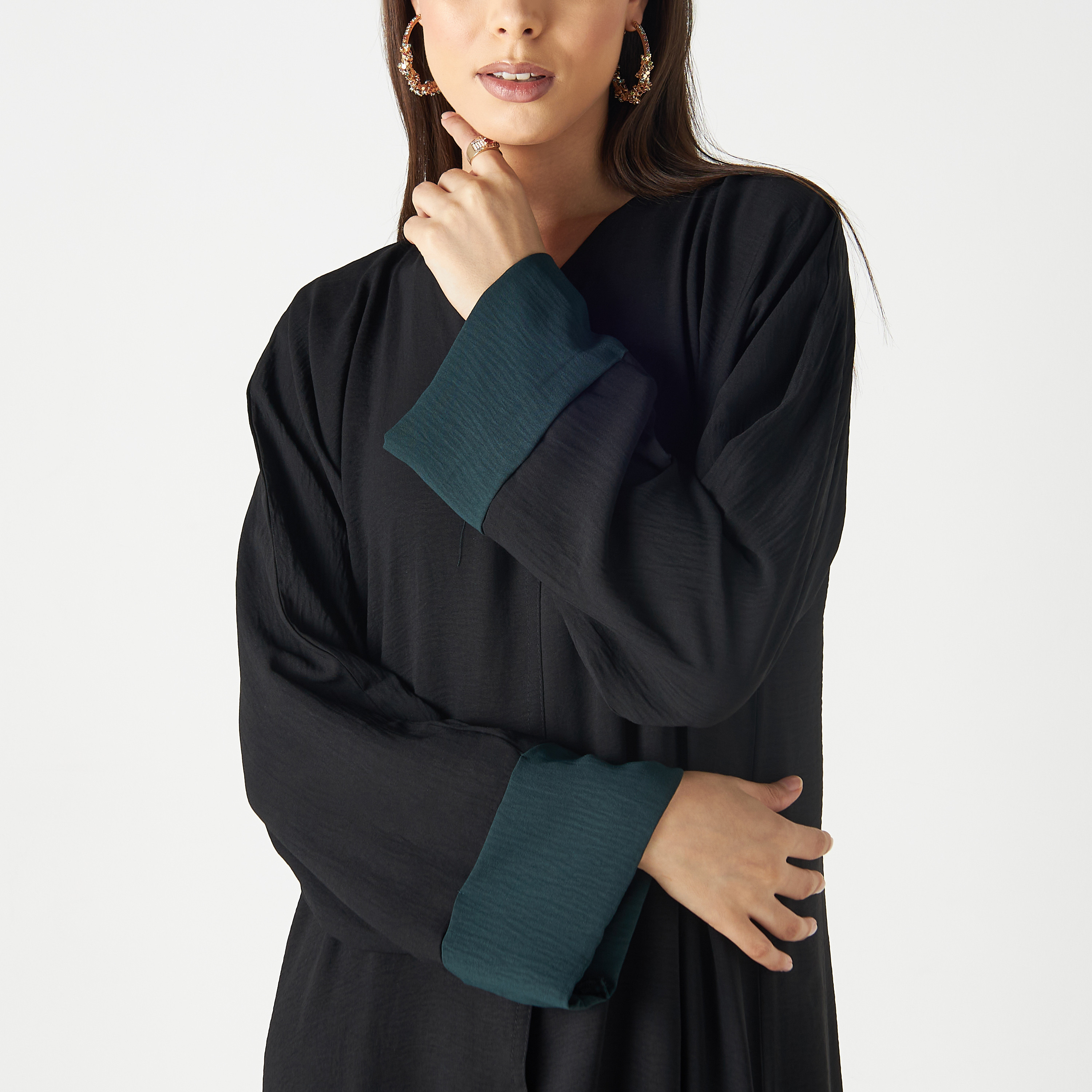 عباية سادة مع حجابين من مليكة - طقم 3 قطع-women-arabicclothing-abayas-image-5