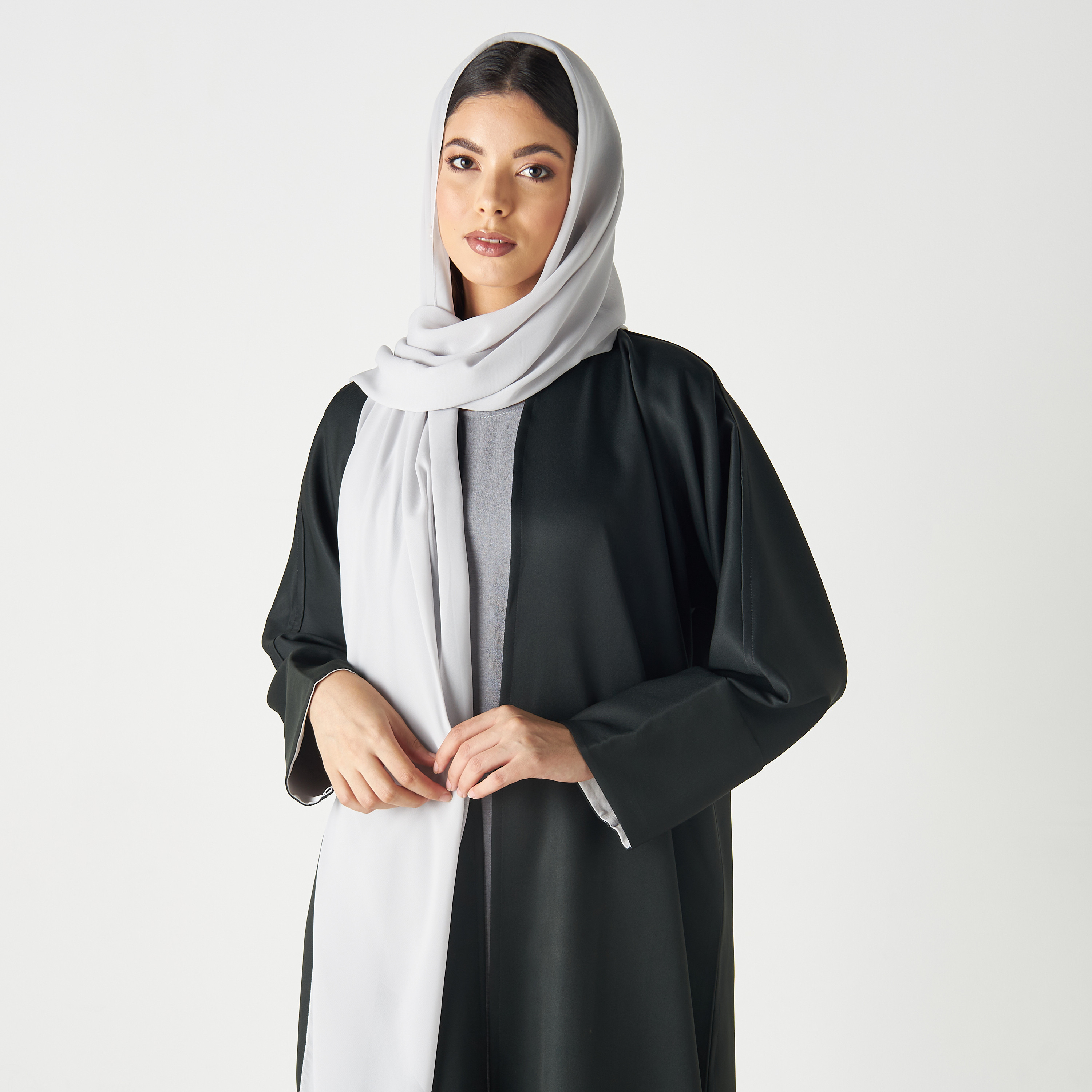 Malikah Solid Open Front Abaya with 2 Hijabs-women-arabicclothing-abayas-image-3