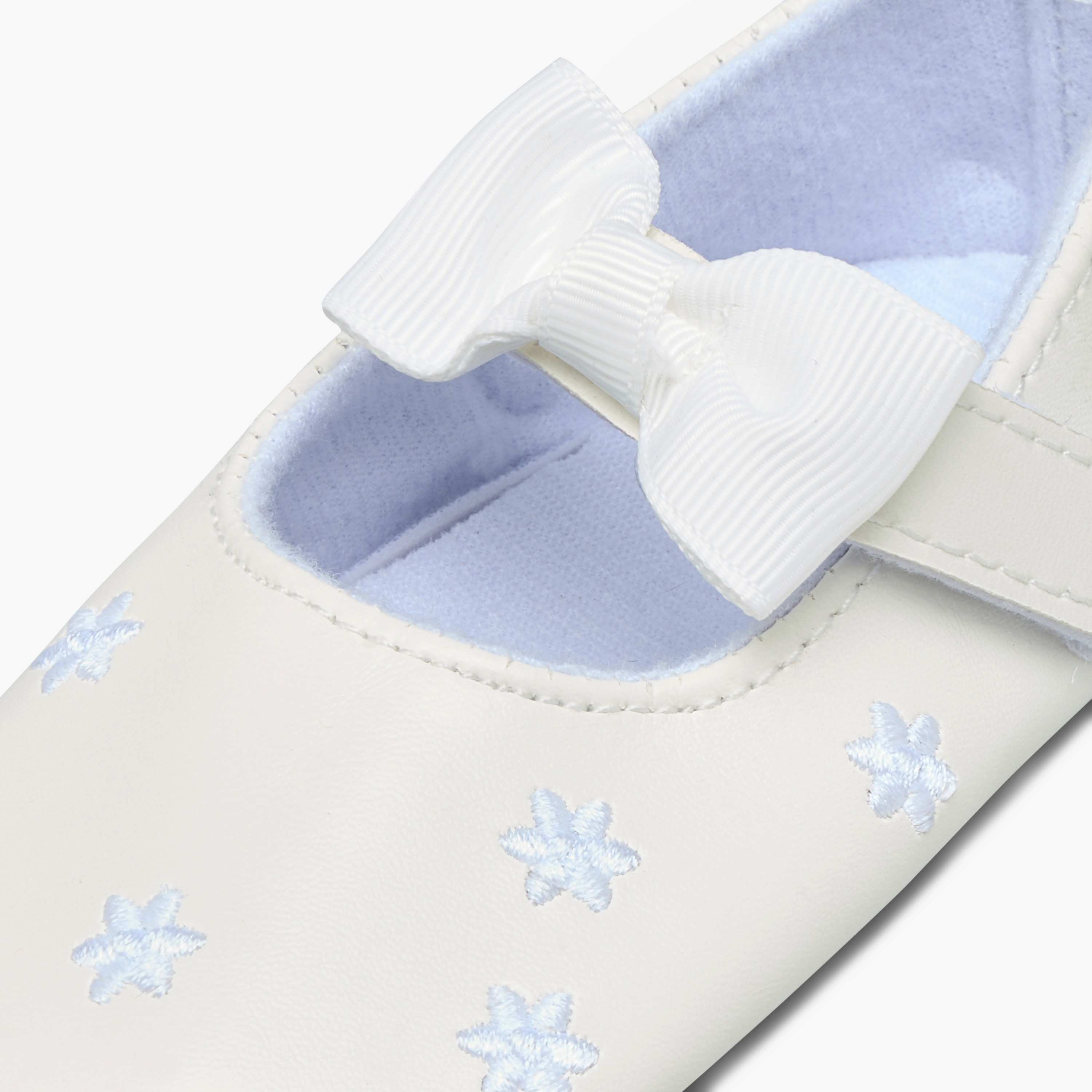 حذاء بوت بزينة فيونطة وشريط إغلاق لاصق من جونيورز-baby-girls-shoes-closedshoes-image-2