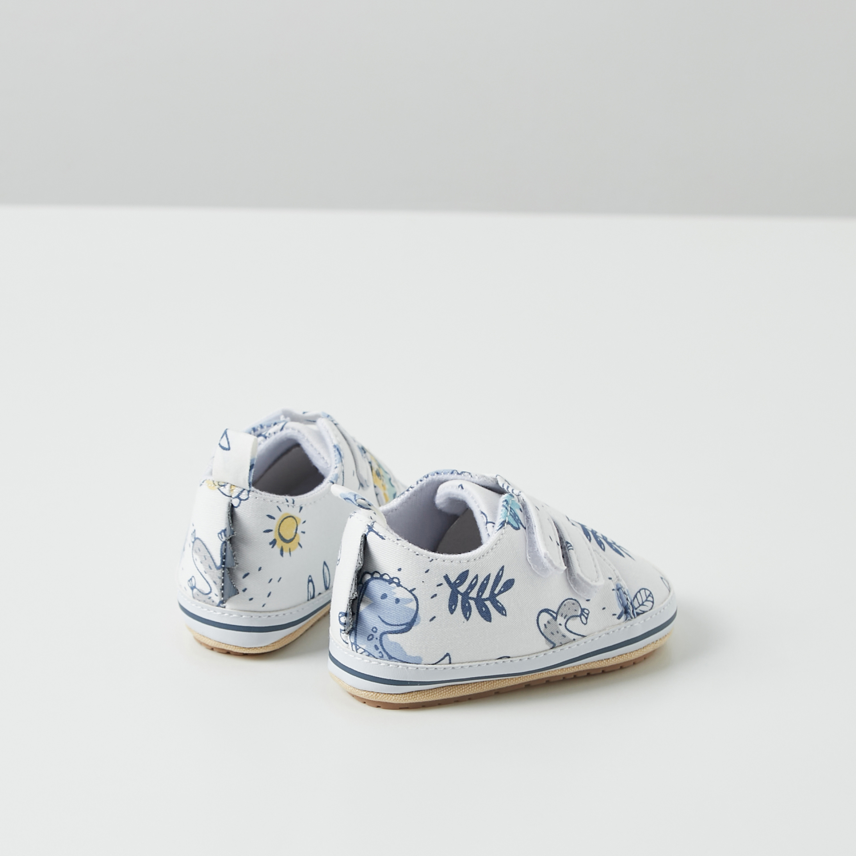 بوت بشريط إغلاق لاصق وطبعات من جونيورز-baby-boys-shoes-closedshoes-image-2