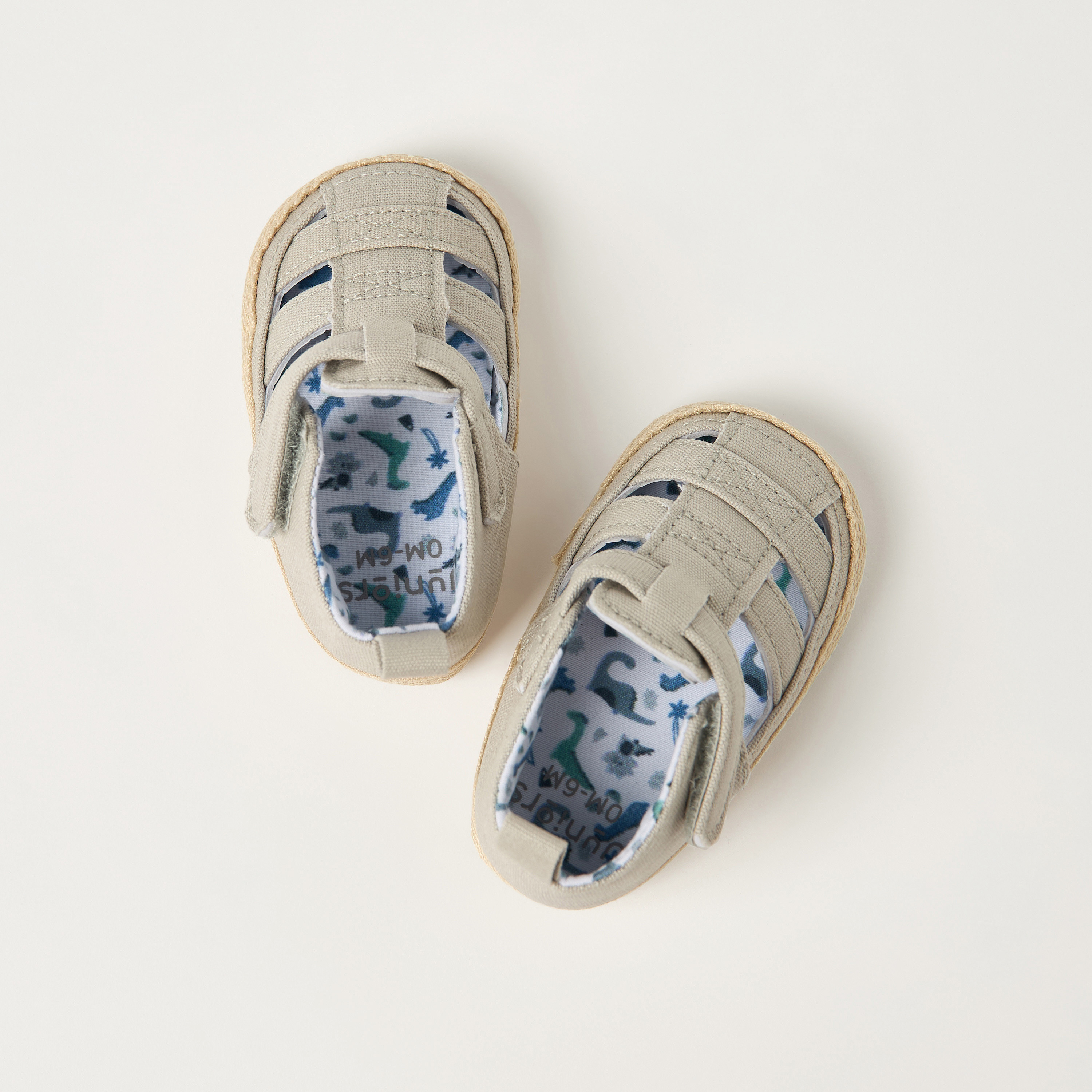صندل سادة بشريط إغلاق من جونيورز-baby-boys-shoes-sandals-image-1