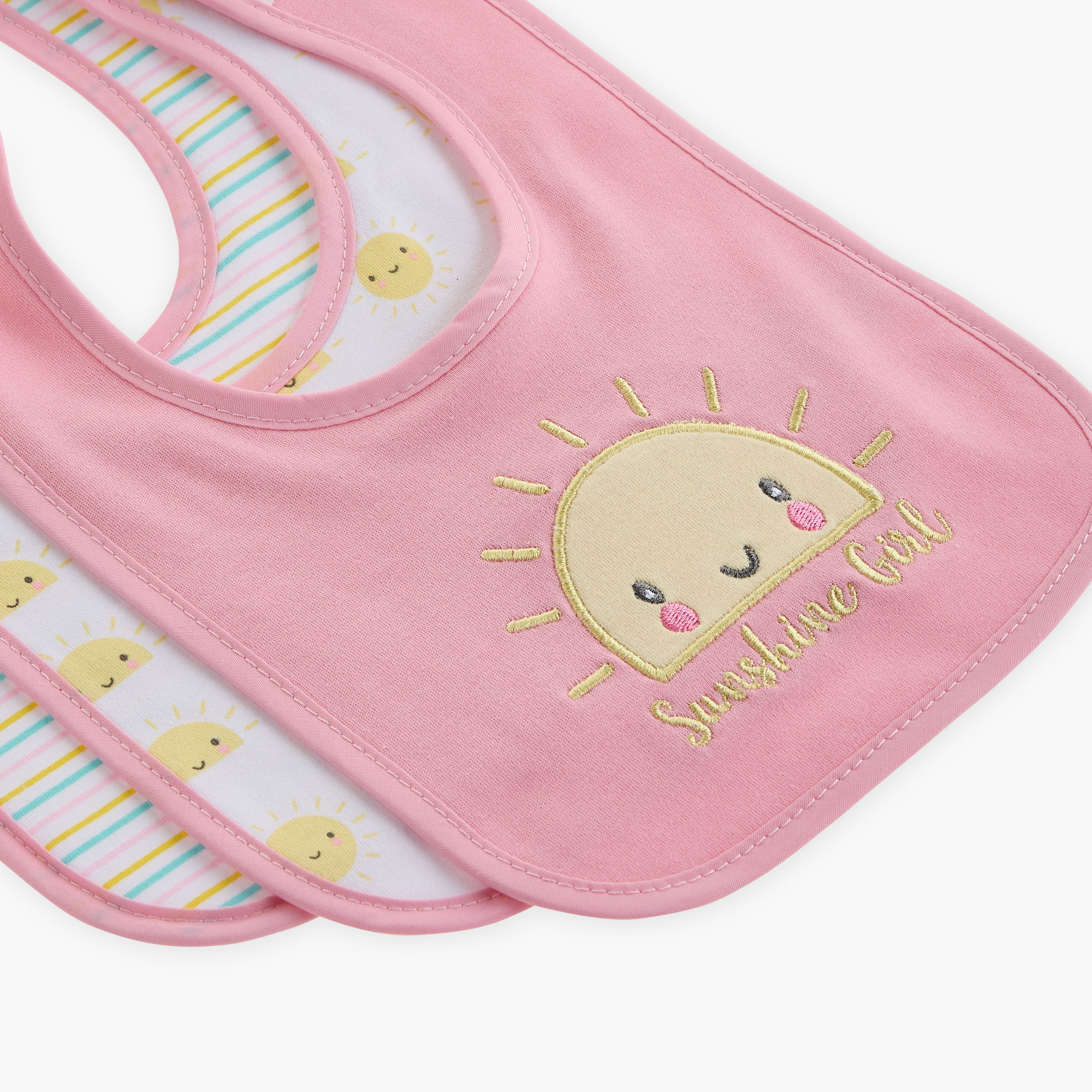 مريلة بطبعات وشريط إغلاق لاصق من جونيورز - طقم من 3 قطع-baby-feeding-bibs-image-6