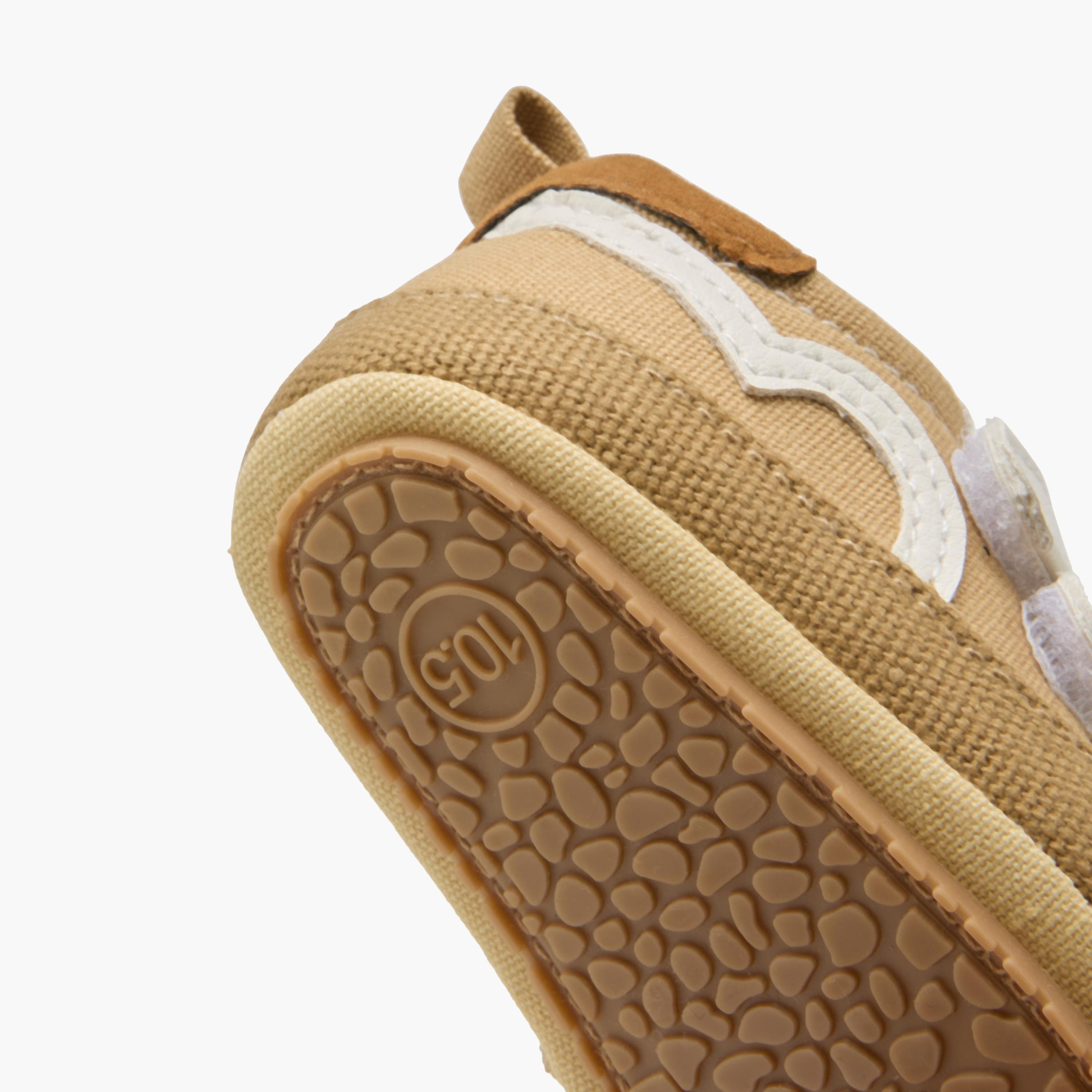 بوت بشريط إغلاق لاصق من جونيورز-baby-boys-shoes-closedshoes-image-1