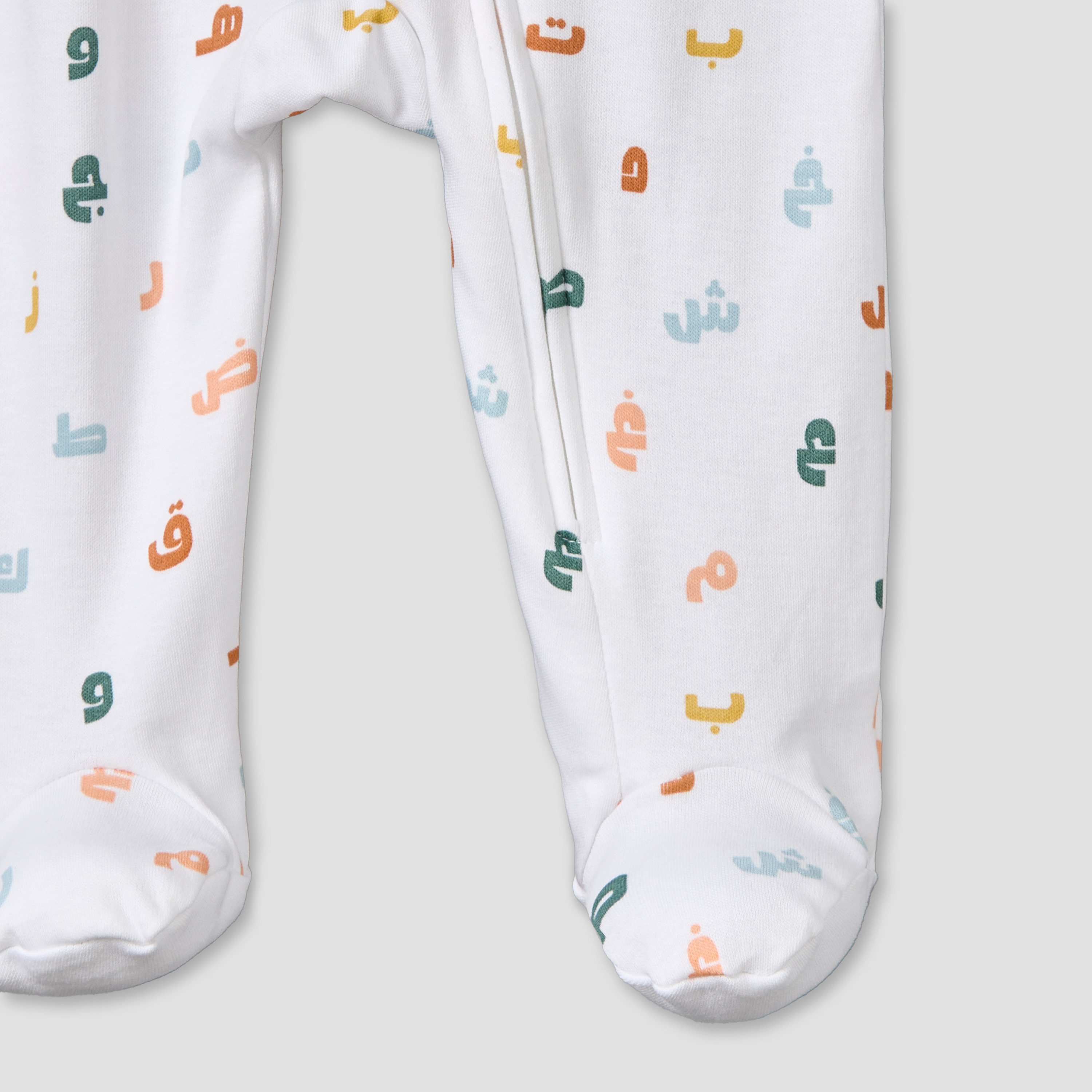 بدلة نوم قطن بأكمام طويلة وطبعات حروف وياقة ضيقة من جونيورز-baby-girls-clothing-nightwear-sleepsuits-image-5