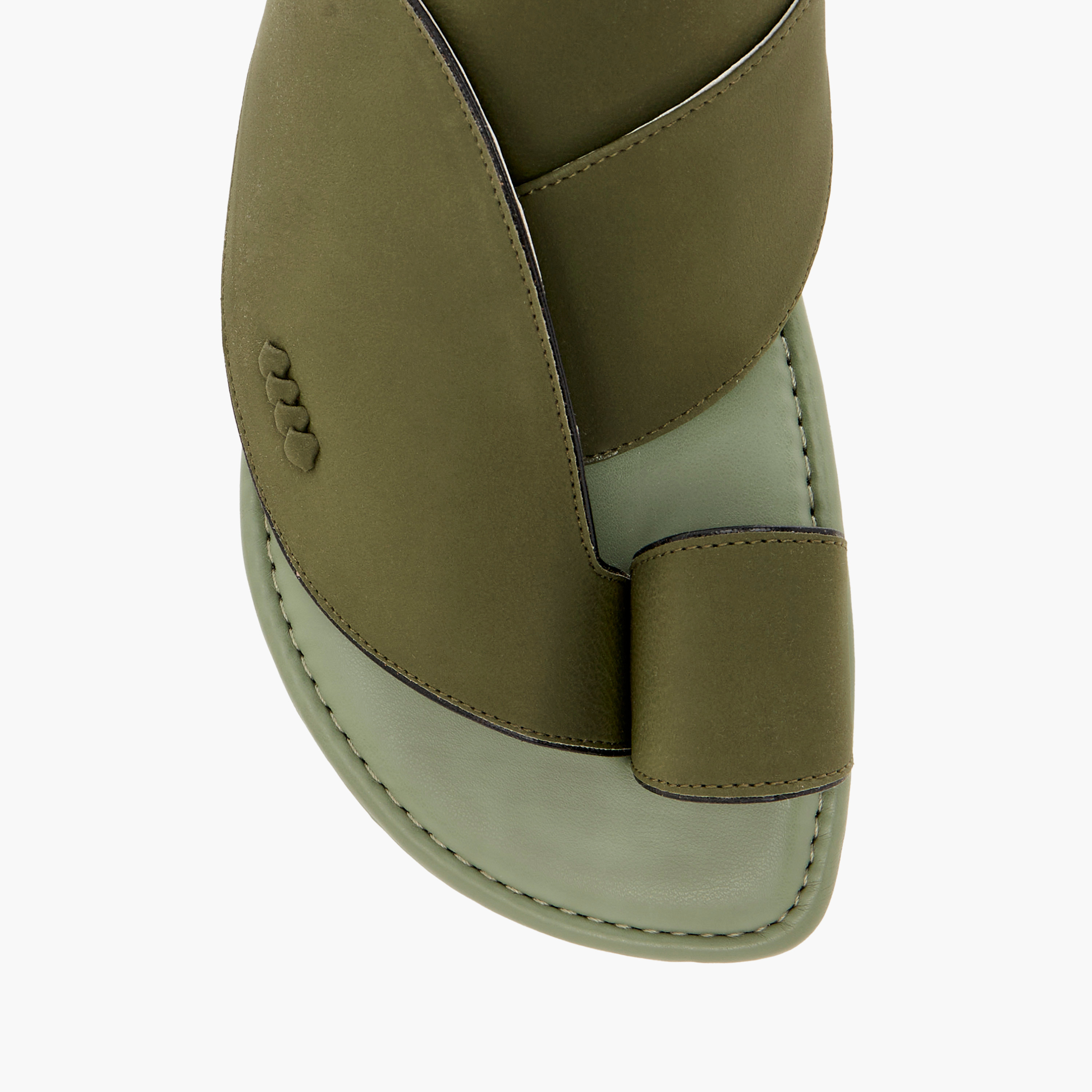 صندل عربي سهل الارتداء بارز الملمس وبحلقة إصبع إل بي إل من شو إكسبريس-men-shoes-sandals-image-3