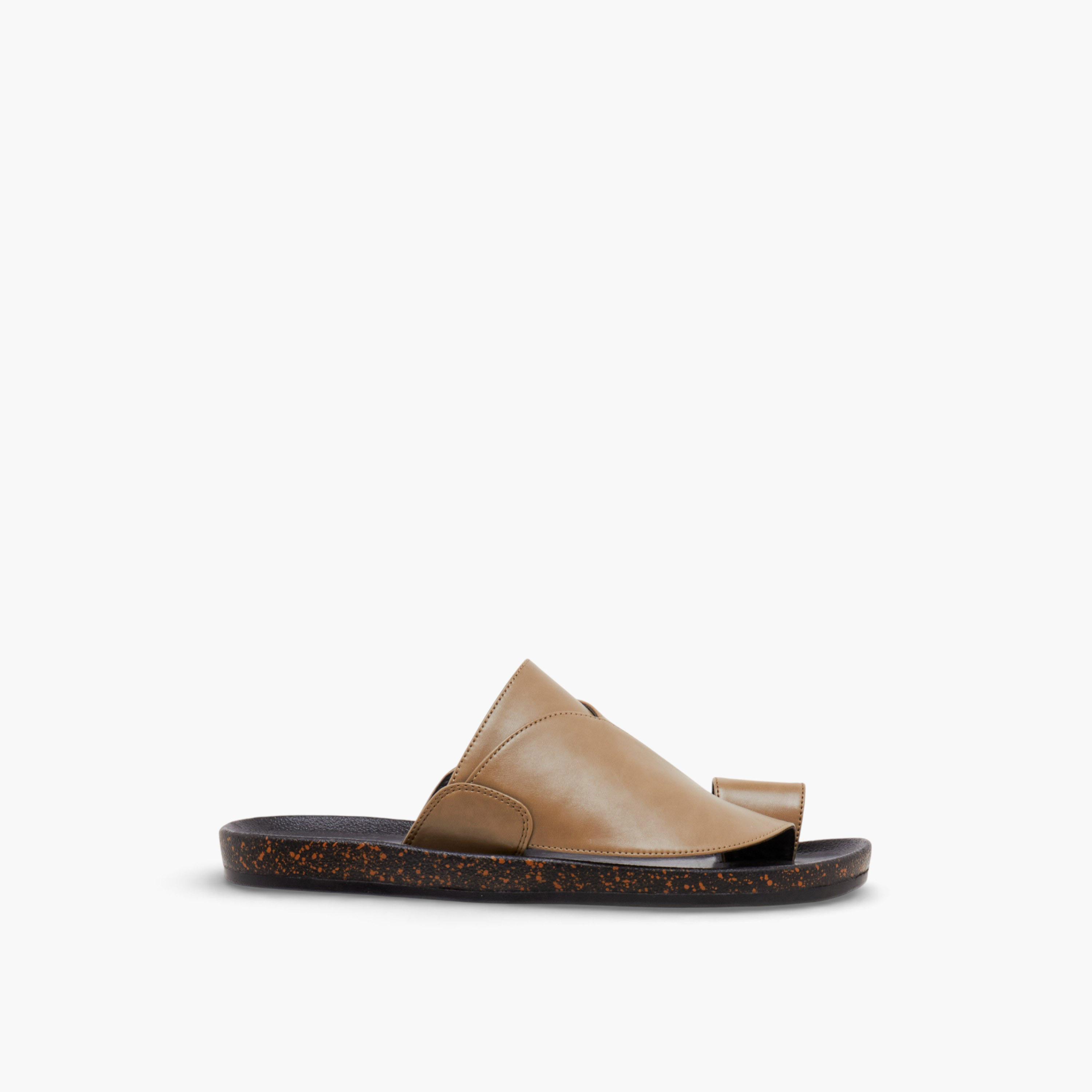 LBL by Shoexpress Men Toe Loop Detail Arabic Sandals-men-shoes-sandals-image-3