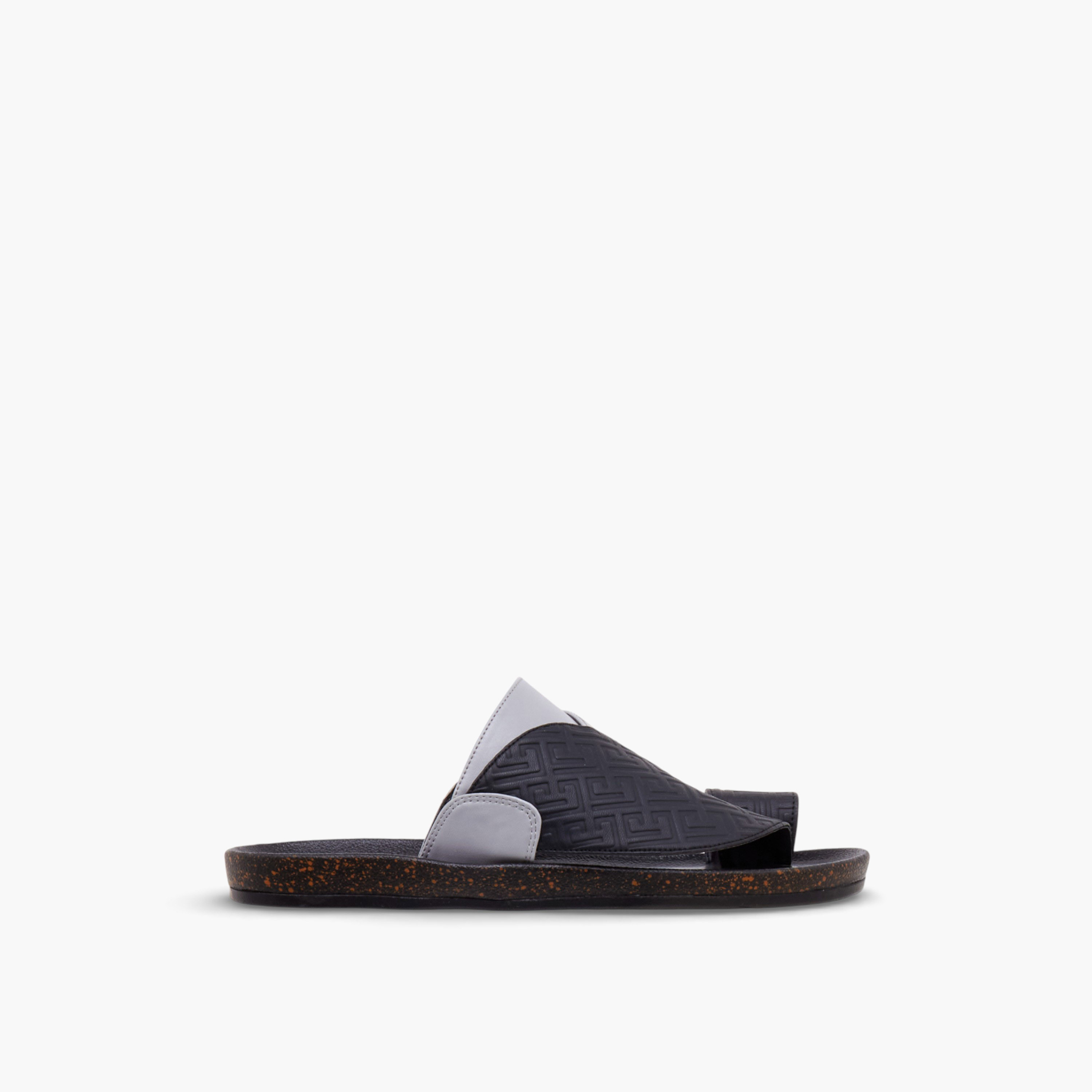صندل عربي رجالي بتفاصيل حلقة إصبع من إل بي إل بواسطة شو إكسبريس-men-shoes-sandals-image-9