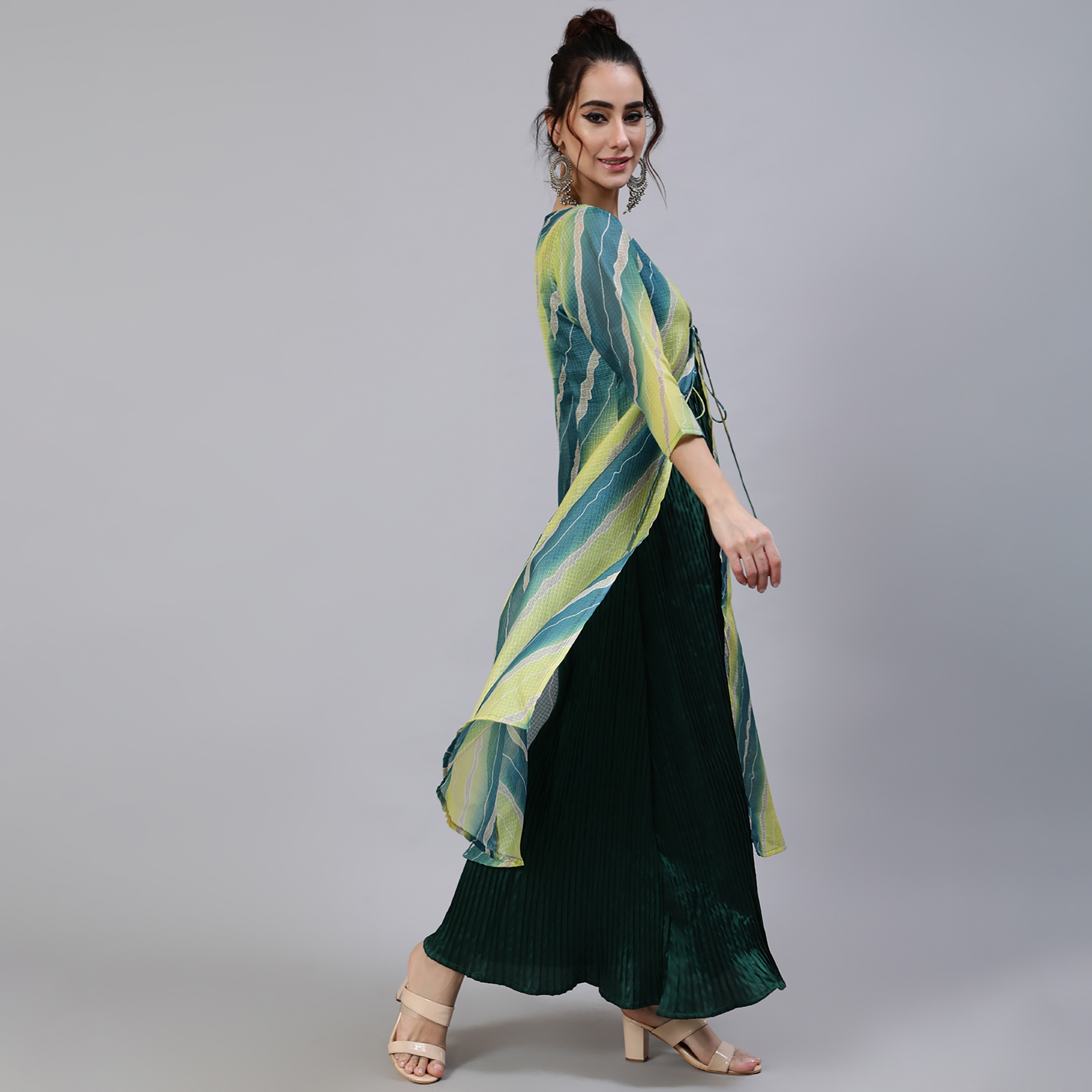 فستان ماكسي بطبعات وياقة دائرية ذات طبقتين من أكس كوتور بانداني-women-clothing-ethnicwear-kurtas-image-4