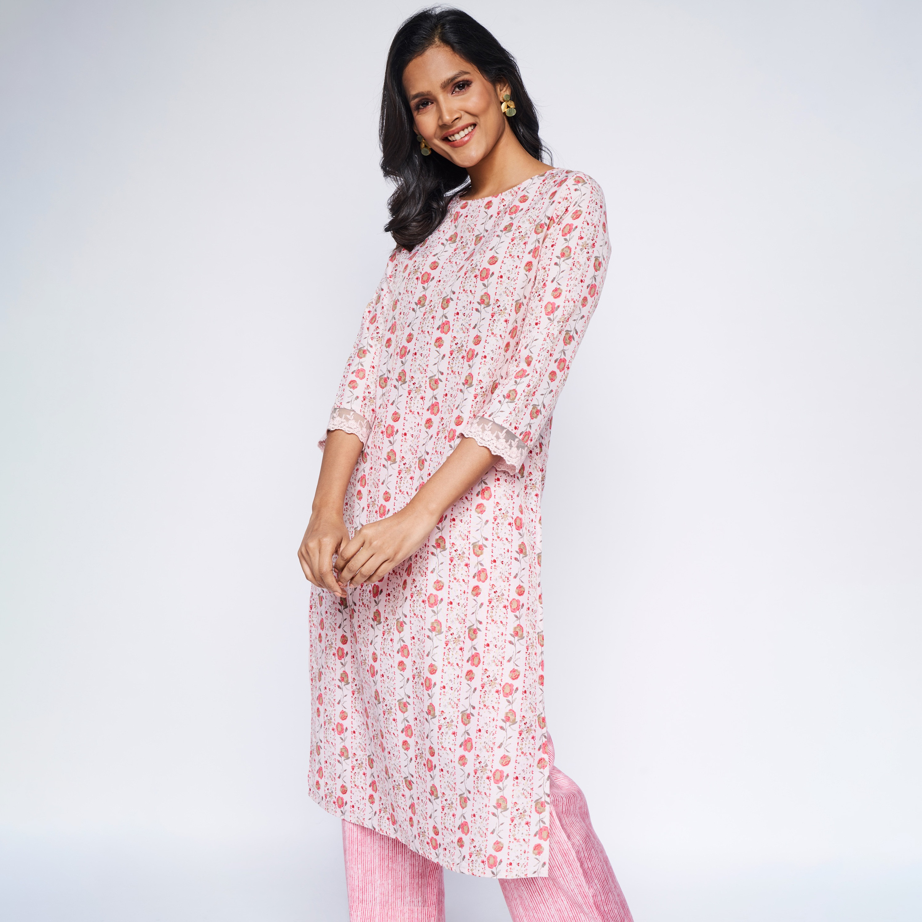 طقم قطعتين من كورتا مستقيمة مطبوعة برقبة دائرية مع بالازو مطبوع من آي تي إس إي-women-clothing-ethnicwear-salwarsuits-image-4