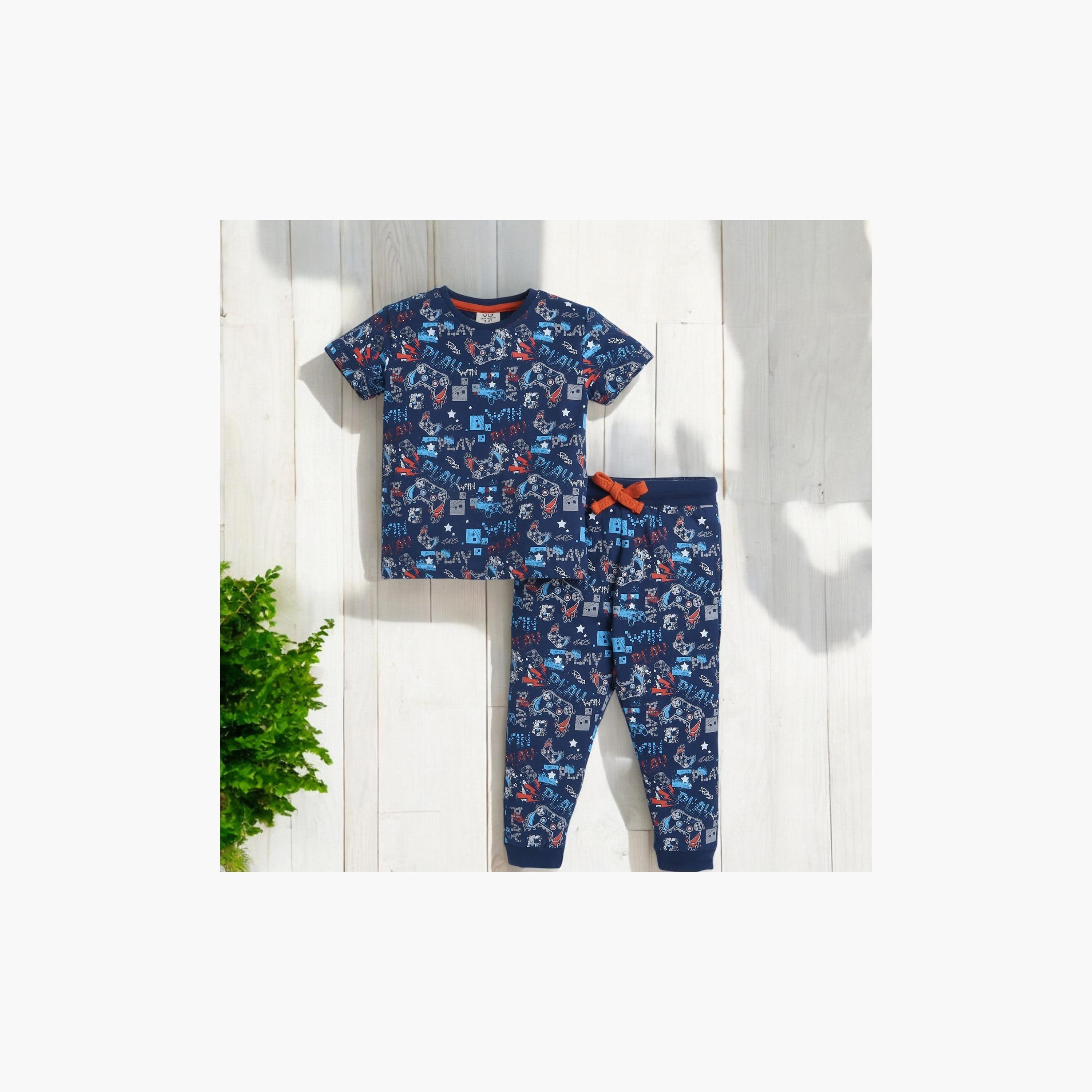 تي شيرت مطبوع بأكمام قصيرة مكون من قطعتين مع بنطال رياضي من فيكتور اند جين-boys-clothing-nightwear-image-5
