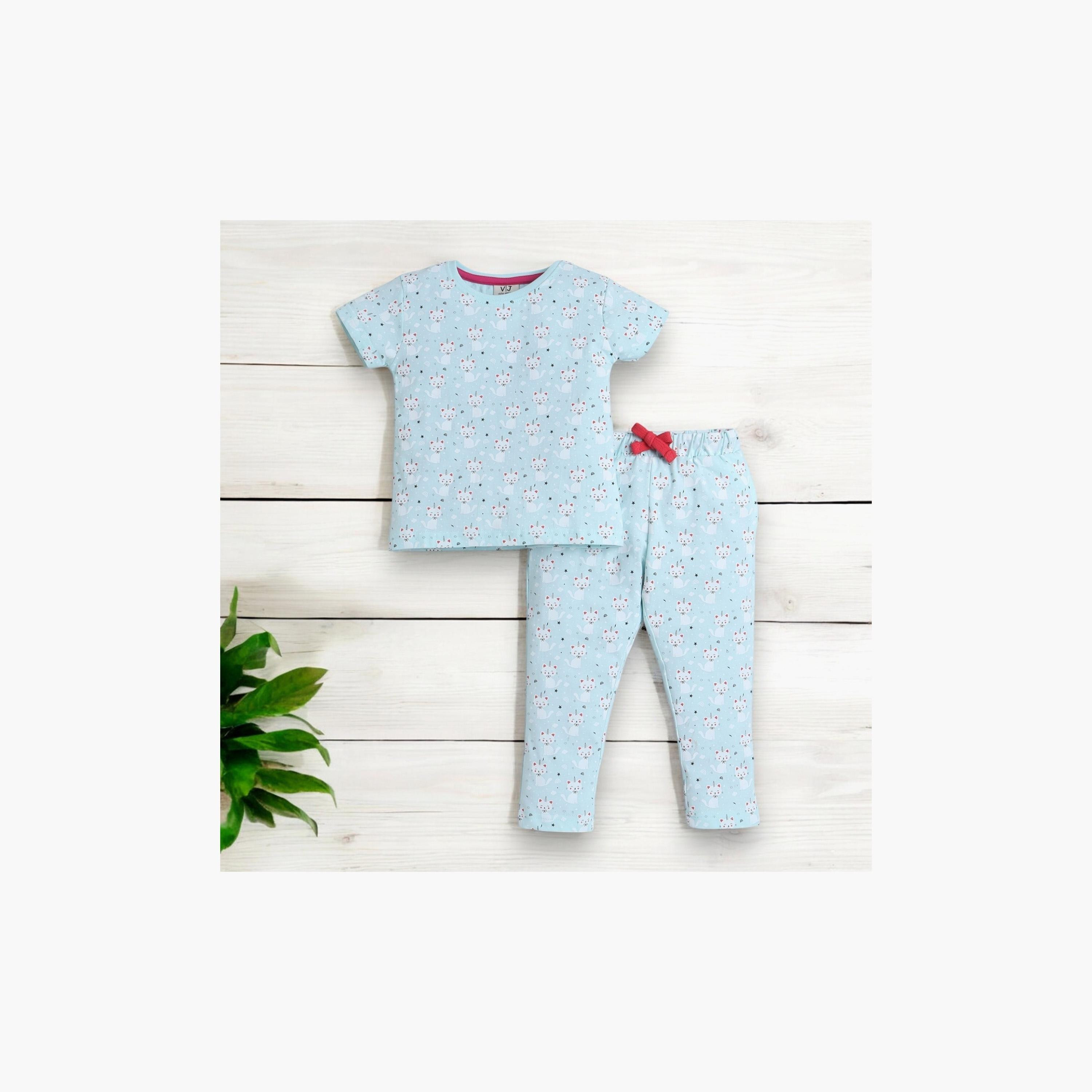 تي شيرت مطبوع بأكمام قصيرة مكون من قطعتين مع بنطال رياضي من فيكتور اند جين-baby-girls-clothing-nightwear-pyjamasets-image-5