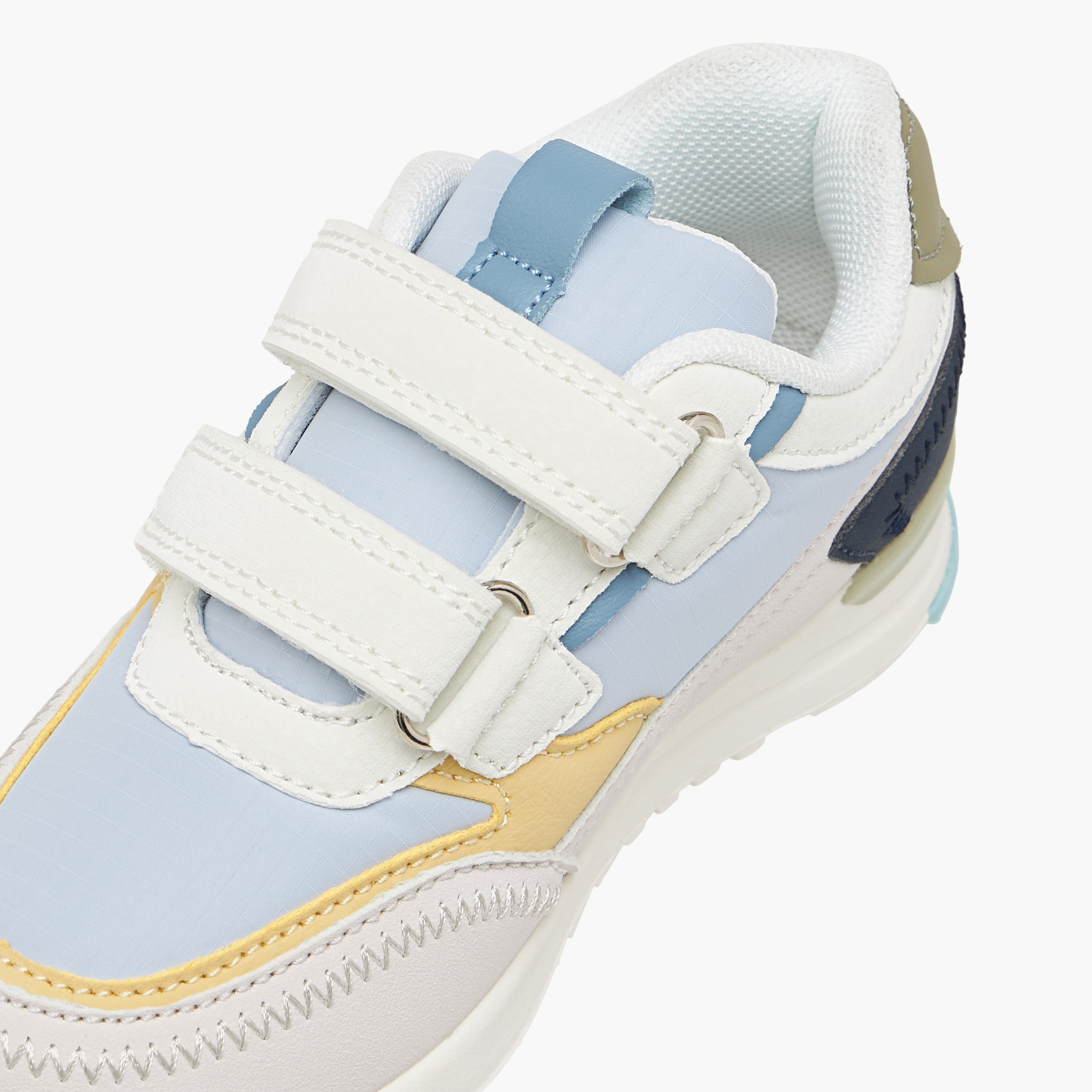 Juniors Colourblock Sneakers with Hook and Loop Closure-boys-shoes-sneakers-image-4