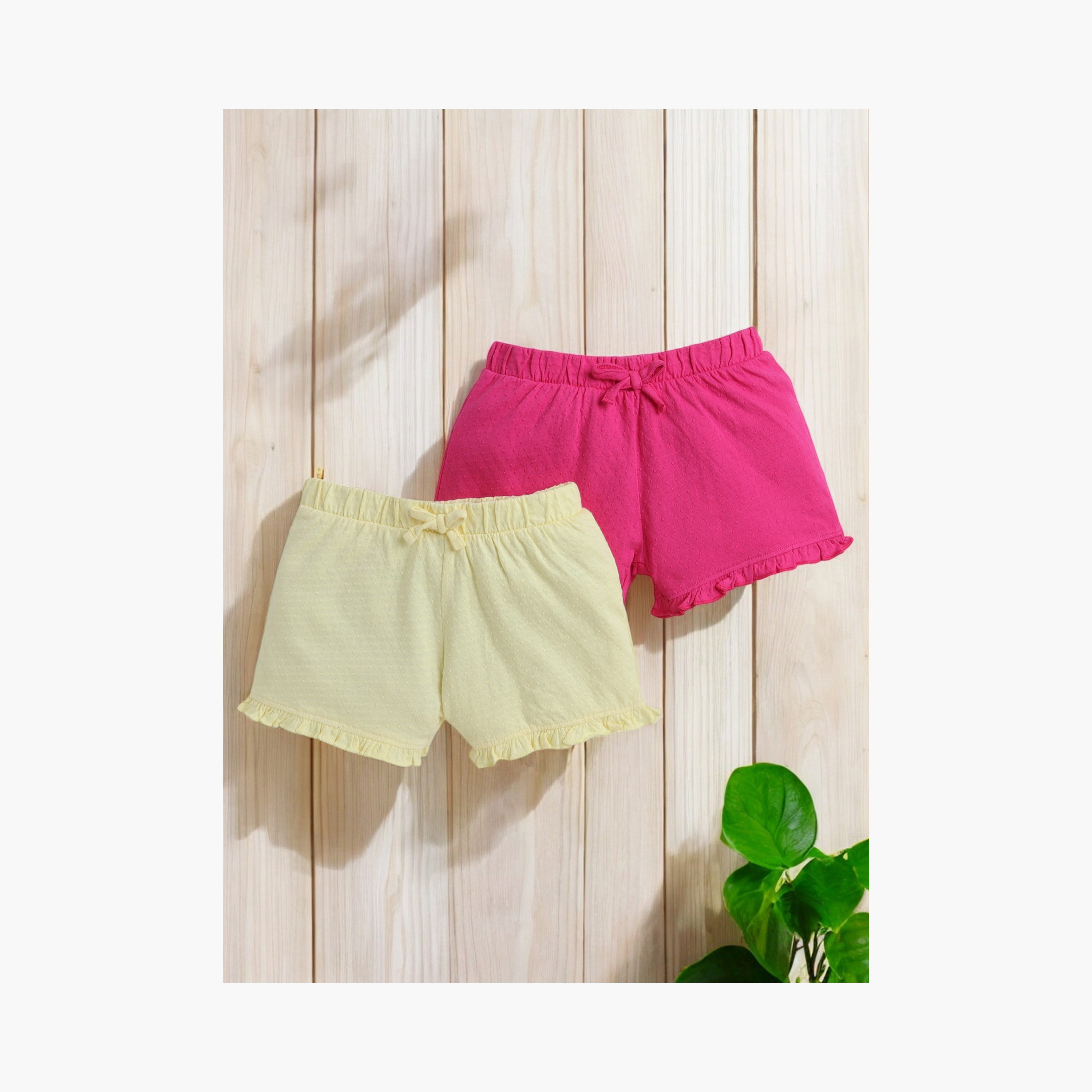 طقم من قطعتين شورتات سادة بنمط الجاكار من فيكتور اند جين-girls-clothing-bottoms-shorts-image-4