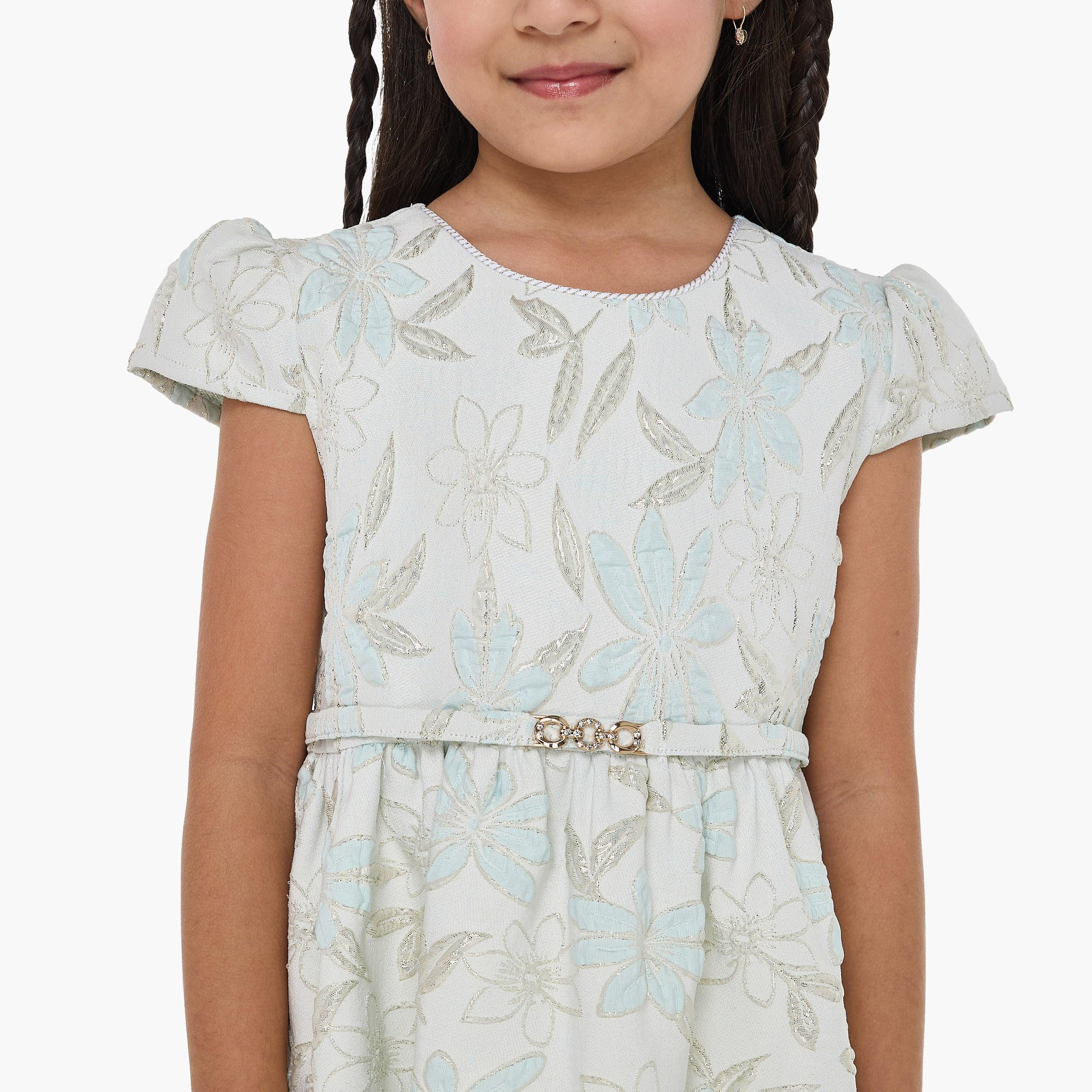 فستان بطبعة زهور وأكمام كاب من فيكتور اند جين-girls-clothing-dressesandjumpsuits-image-5