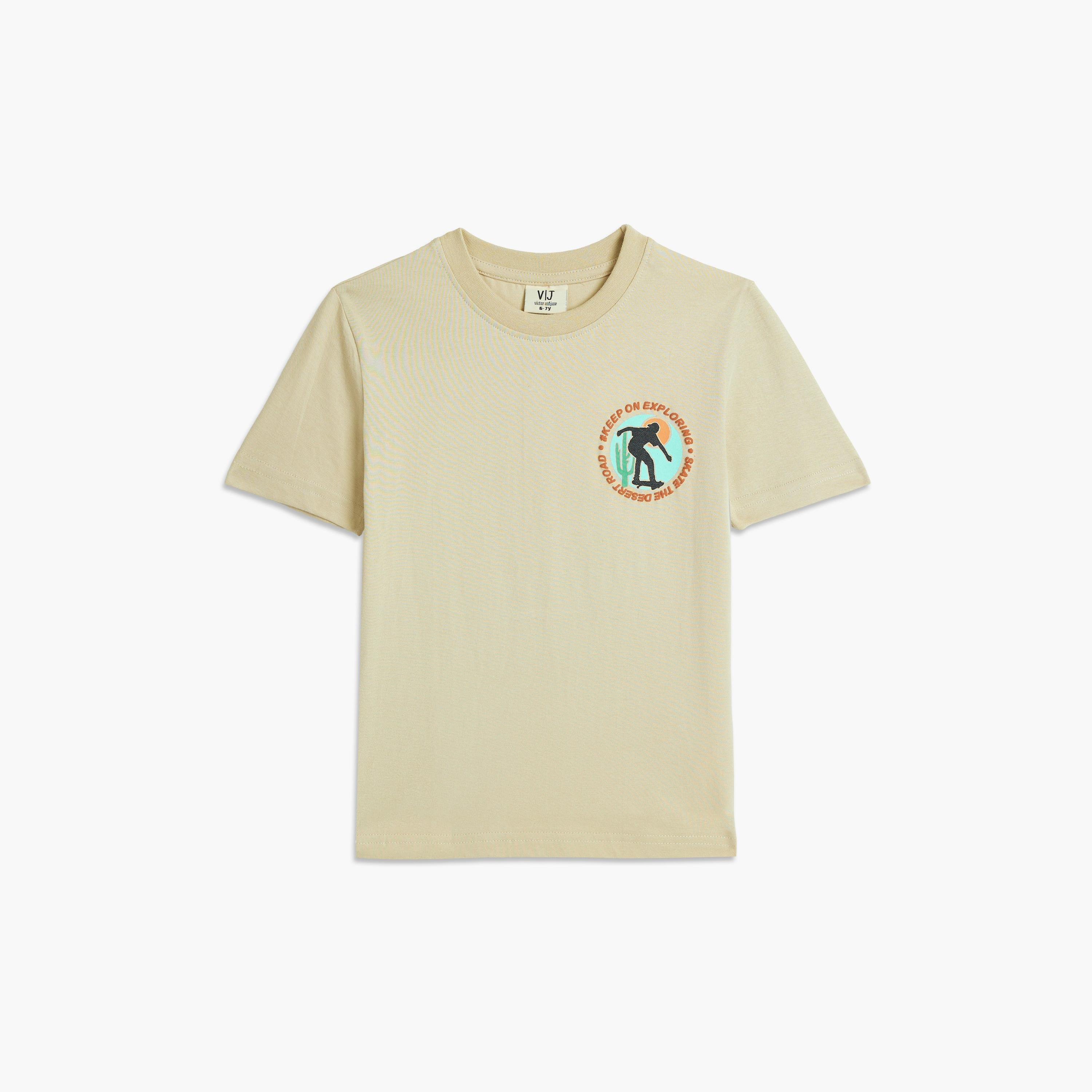 تي شيرت مطبوع بأكمام قصيرة مع شورت من قطعتين من فيكتور اند جين-boys-clothing-setsandcoords-image-2