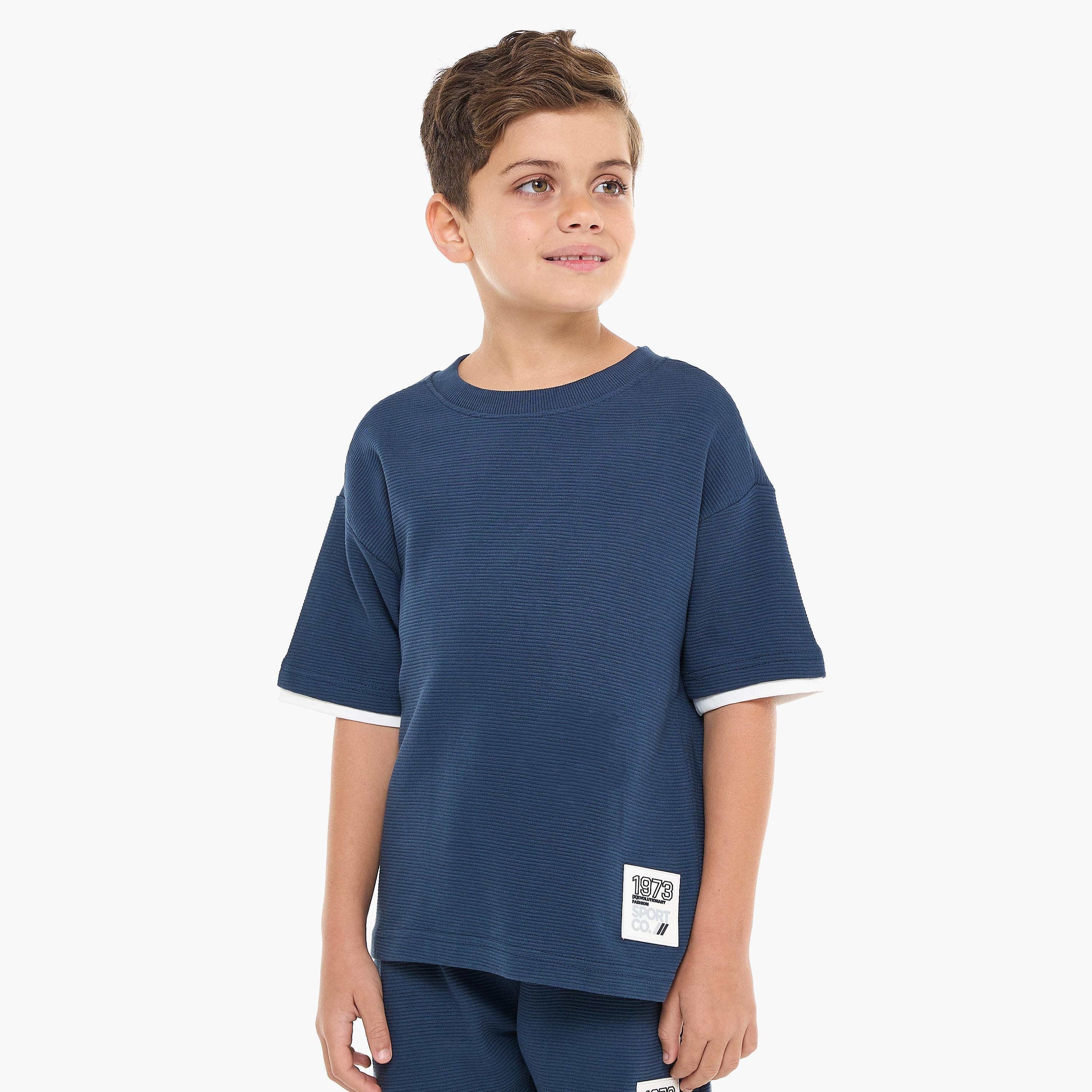 Victor and Jane 2-Piece Solid Short Sleeves T-Shirt with Shorts-baby-boys-clothing-setsandcoords-image-2