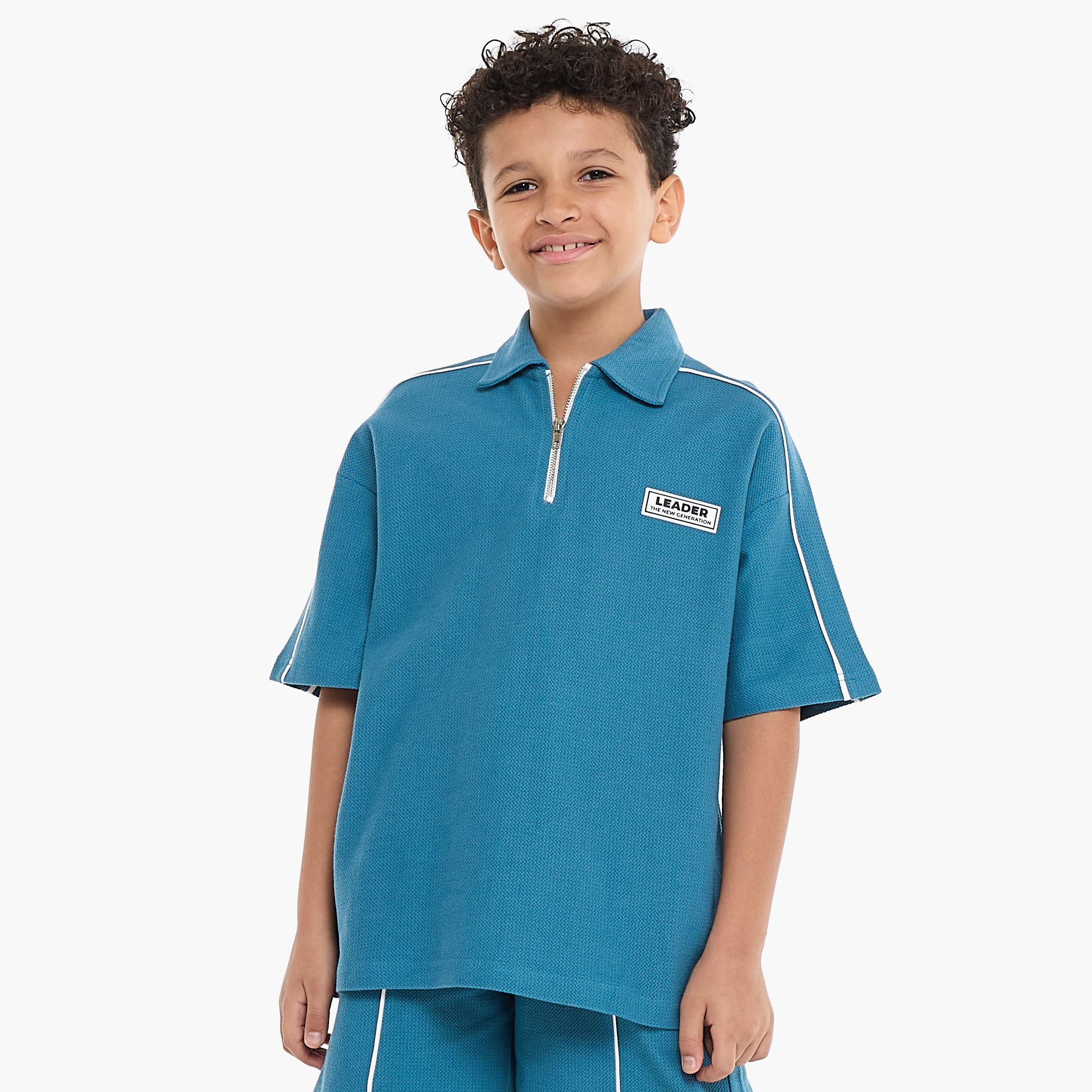 تي شيرت سادة بأكمام قصيرة مع شورت من قطعتين من فيكتور اند جين-boys-clothing-setsandcoords-image-3