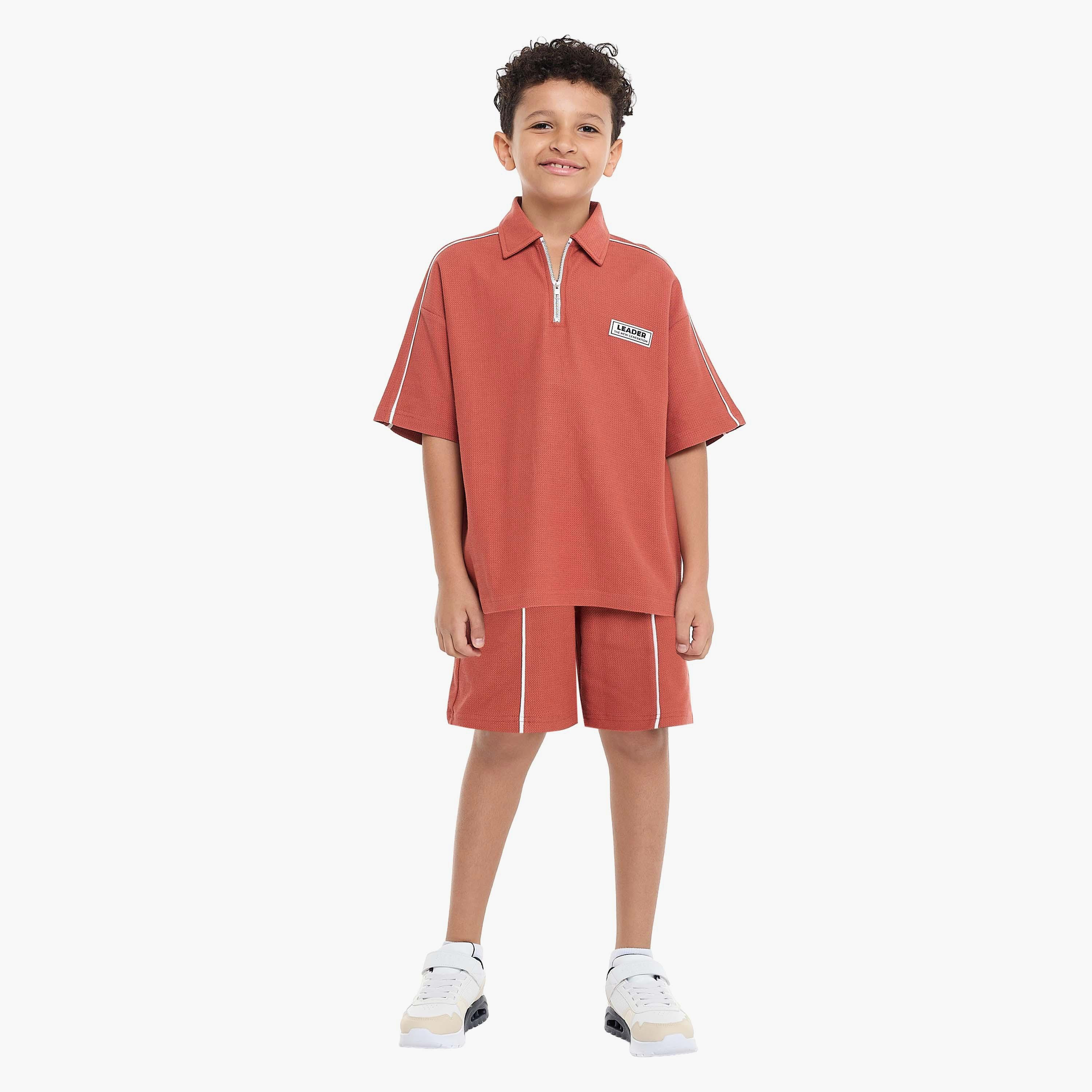 تي شيرت سادة بأكمام قصيرة مع شورت من قطعتين من فيكتور اند جين-boys-clothing-setsandcoords-image-5