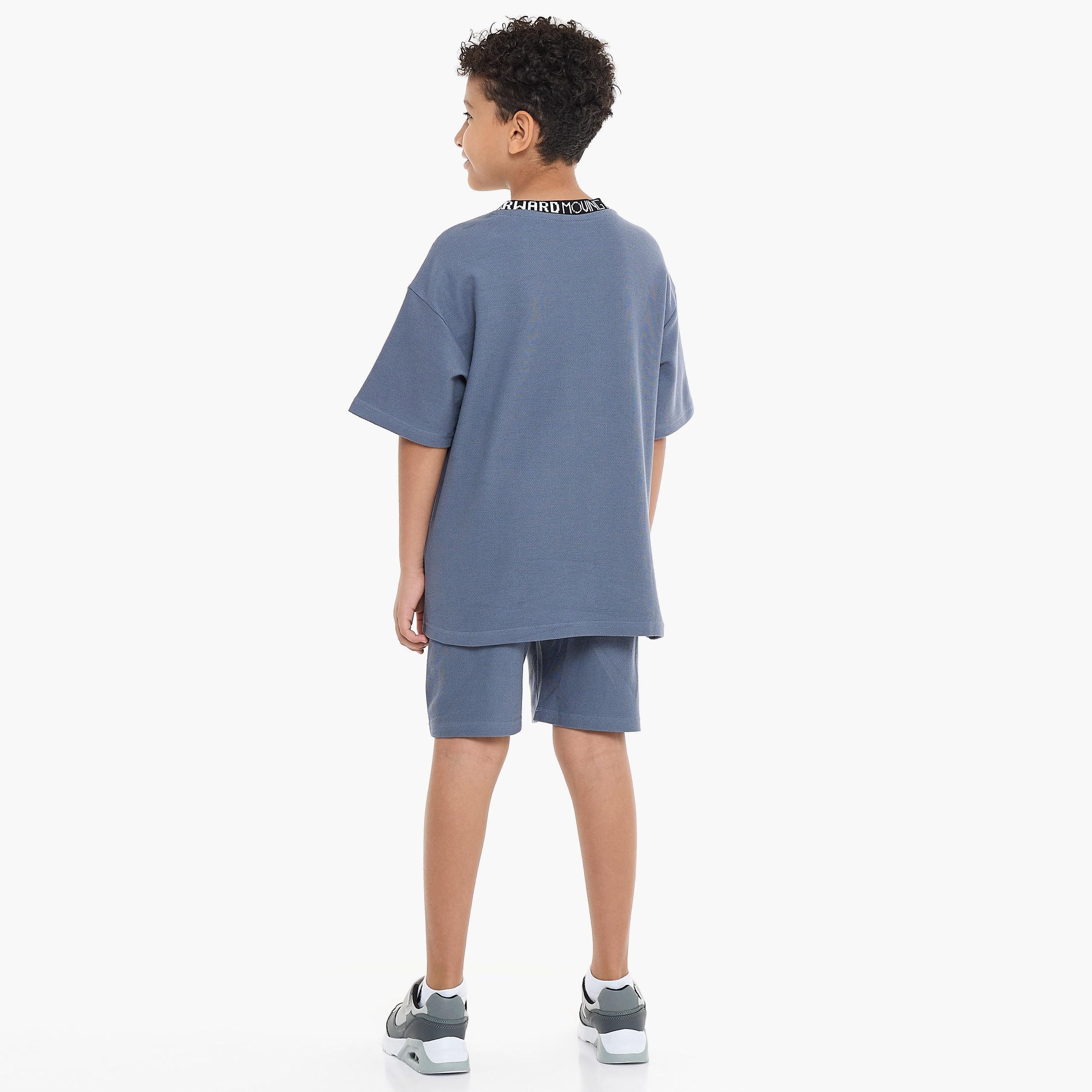 Victor and Jane 2-Piece Solid Short Sleeves T-Shirt with Shorts-boys-clothing-setsandcoords-image-2