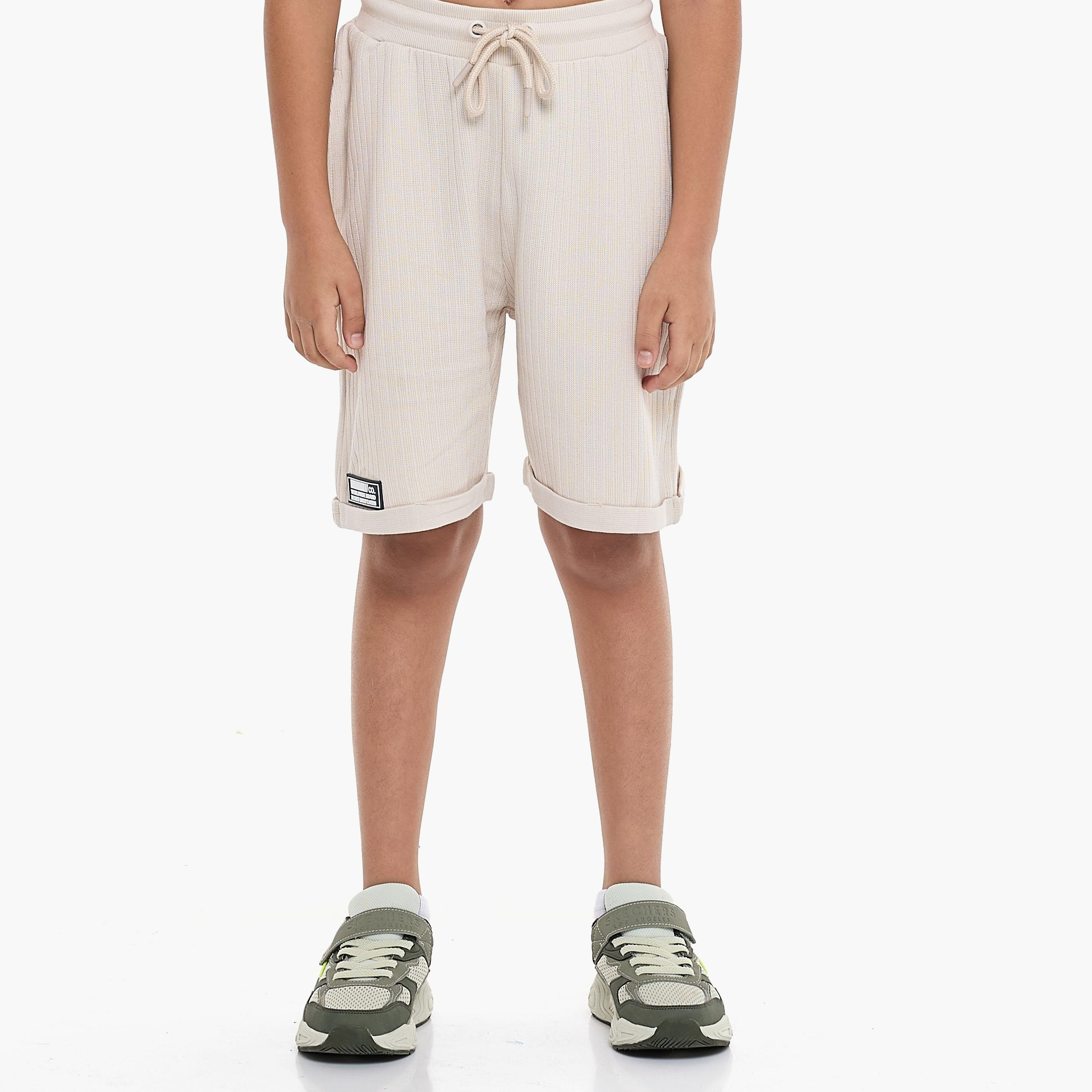 تي شيرت سادة بأكمام قصيرة مع شورت من قطعتين من فيكتور اند جين-boys-clothing-setsandcoords-image-4