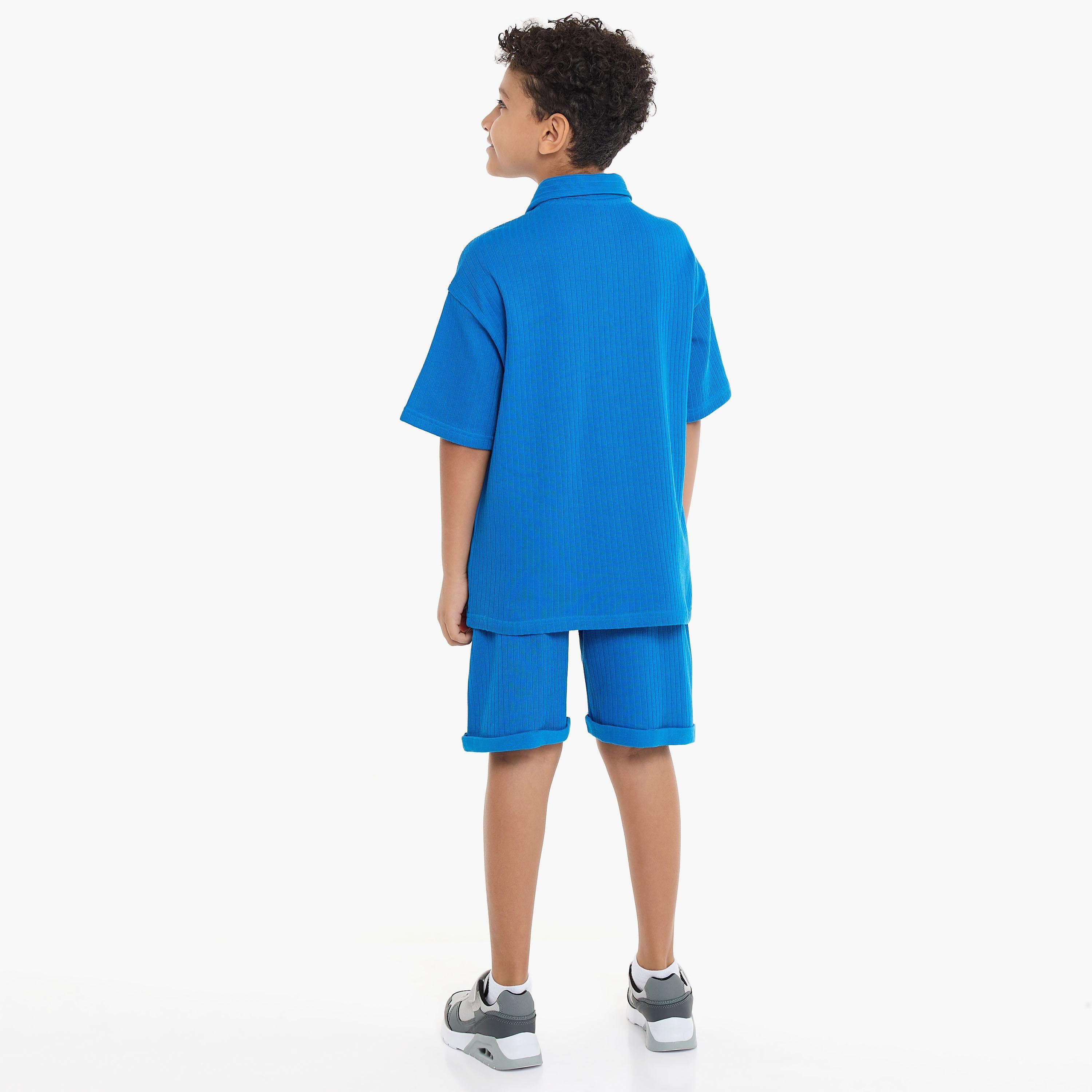 تي شيرت سادة بأكمام قصيرة مع شورت من قطعتين من فيكتور اند جين-boys-clothing-setsandcoords-image-2