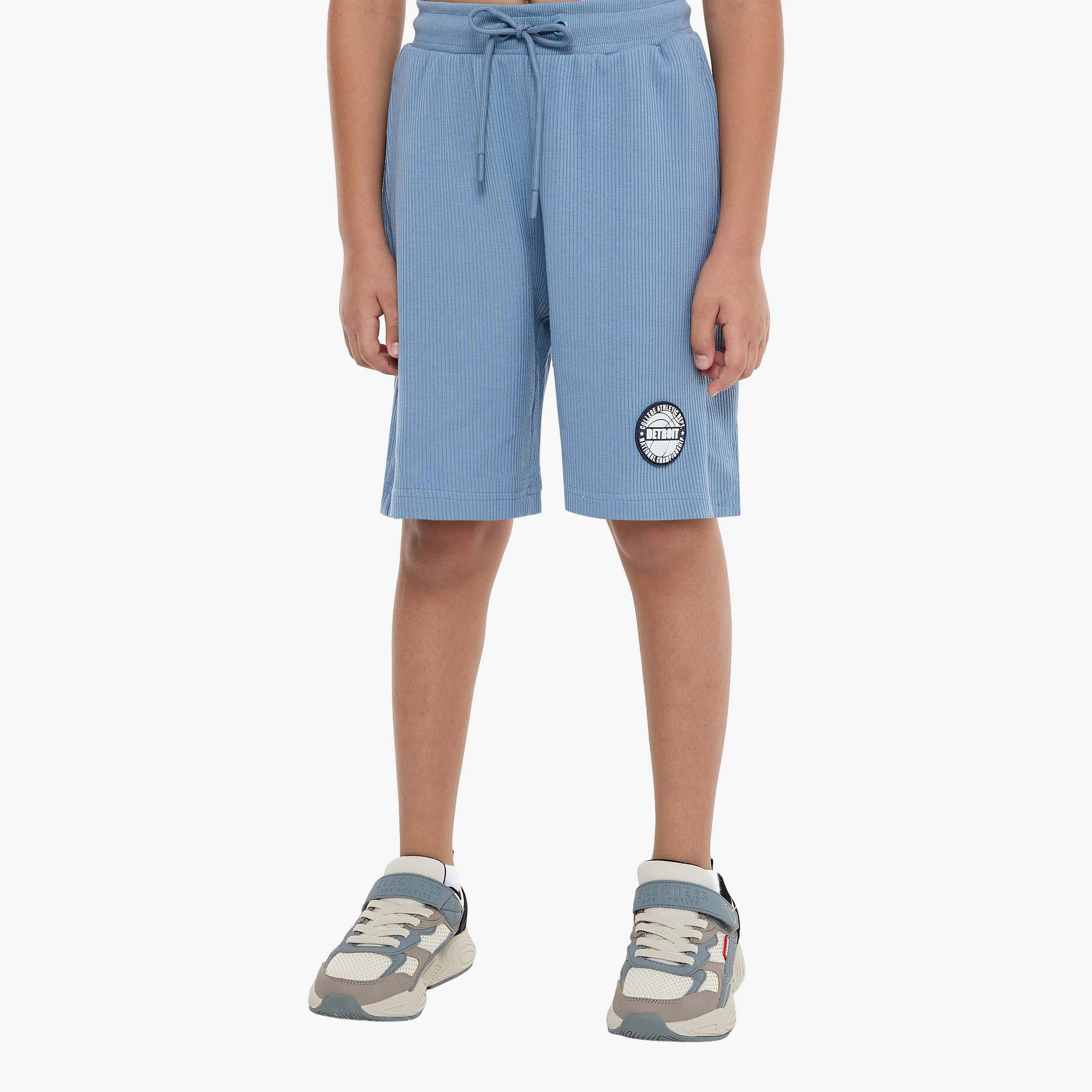 تي شيرت سادة بأكمام قصيرة مع شورت من قطعتين من فيكتور اند جين-boys-clothing-setsandcoords-image-4