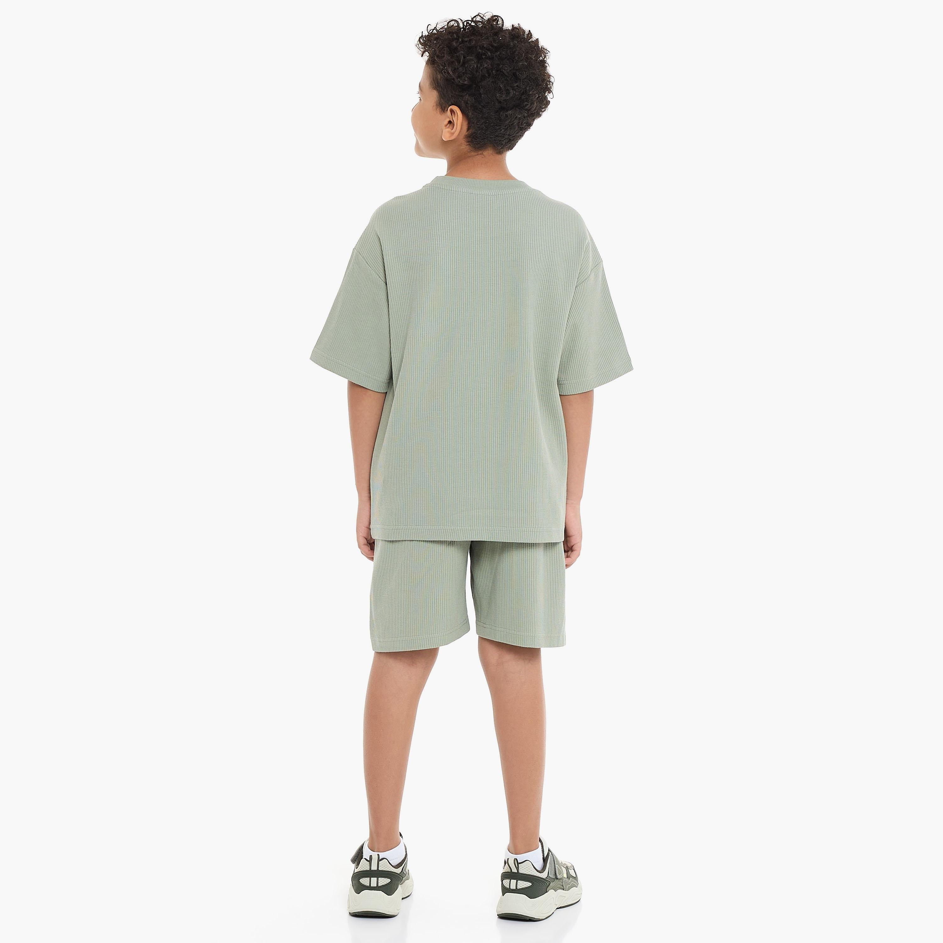 Victor and Jane 2-Piece Solid Short Sleeves T-Shirt with Shorts-boys-clothing-setsandcoords-image-2