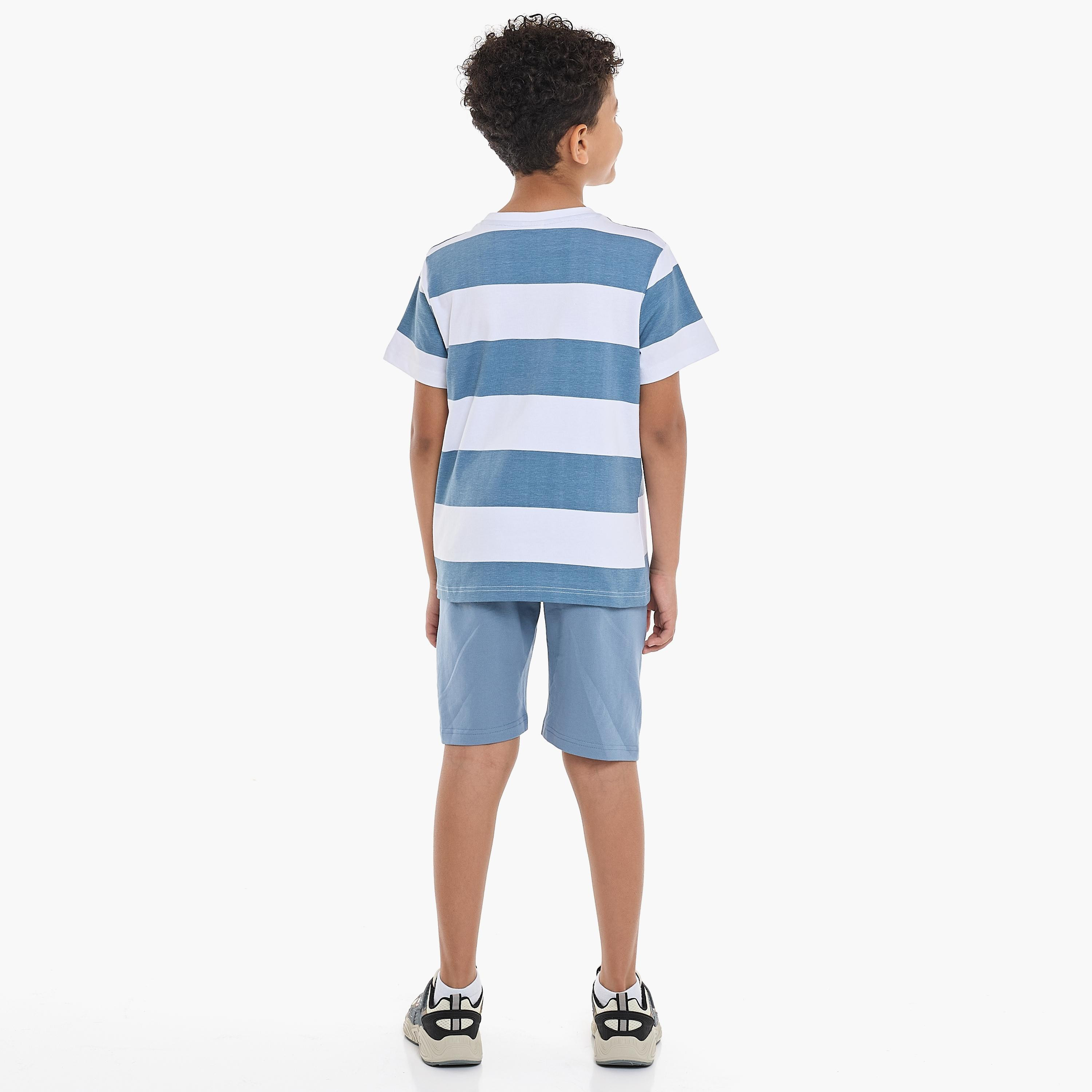 تي شيرت مخطط بأكمام قصيرة مع شورت من قطعتين من فيكتور اند جين-boys-clothing-setsandcoords-image-2