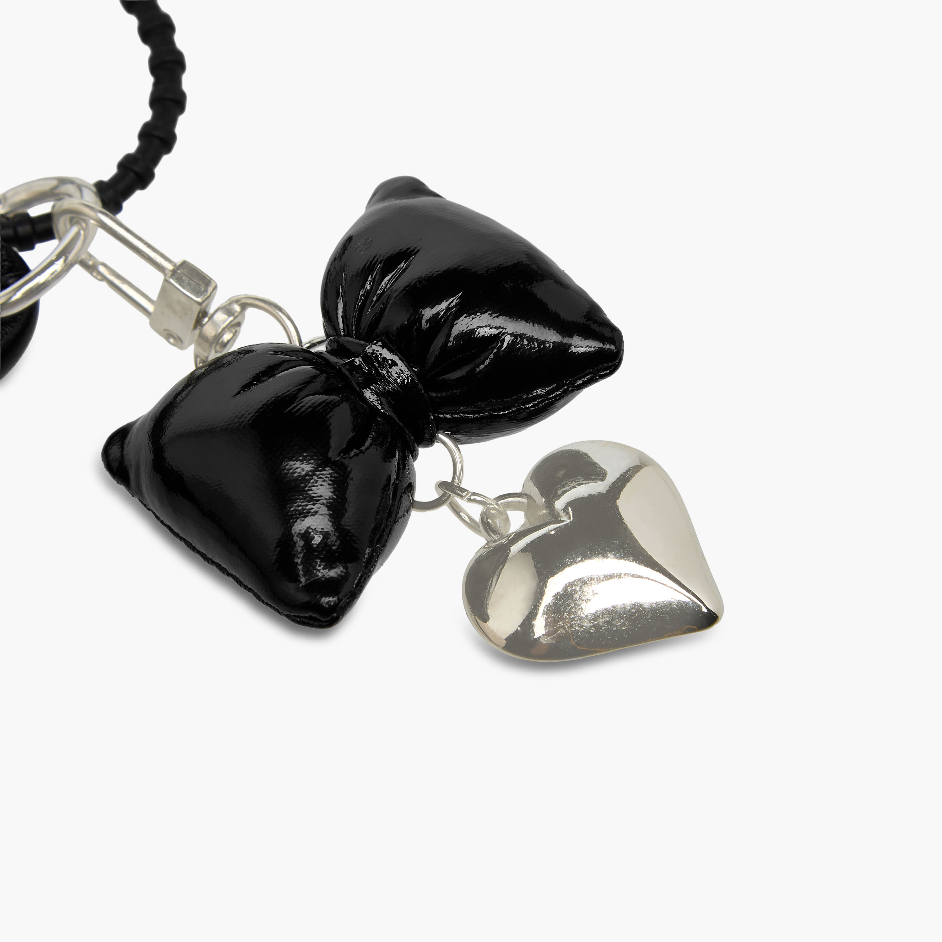 زينة شنطة فيونكة وقلب من فلورا بيلا-women-clothingaccessories-novelties-image-2