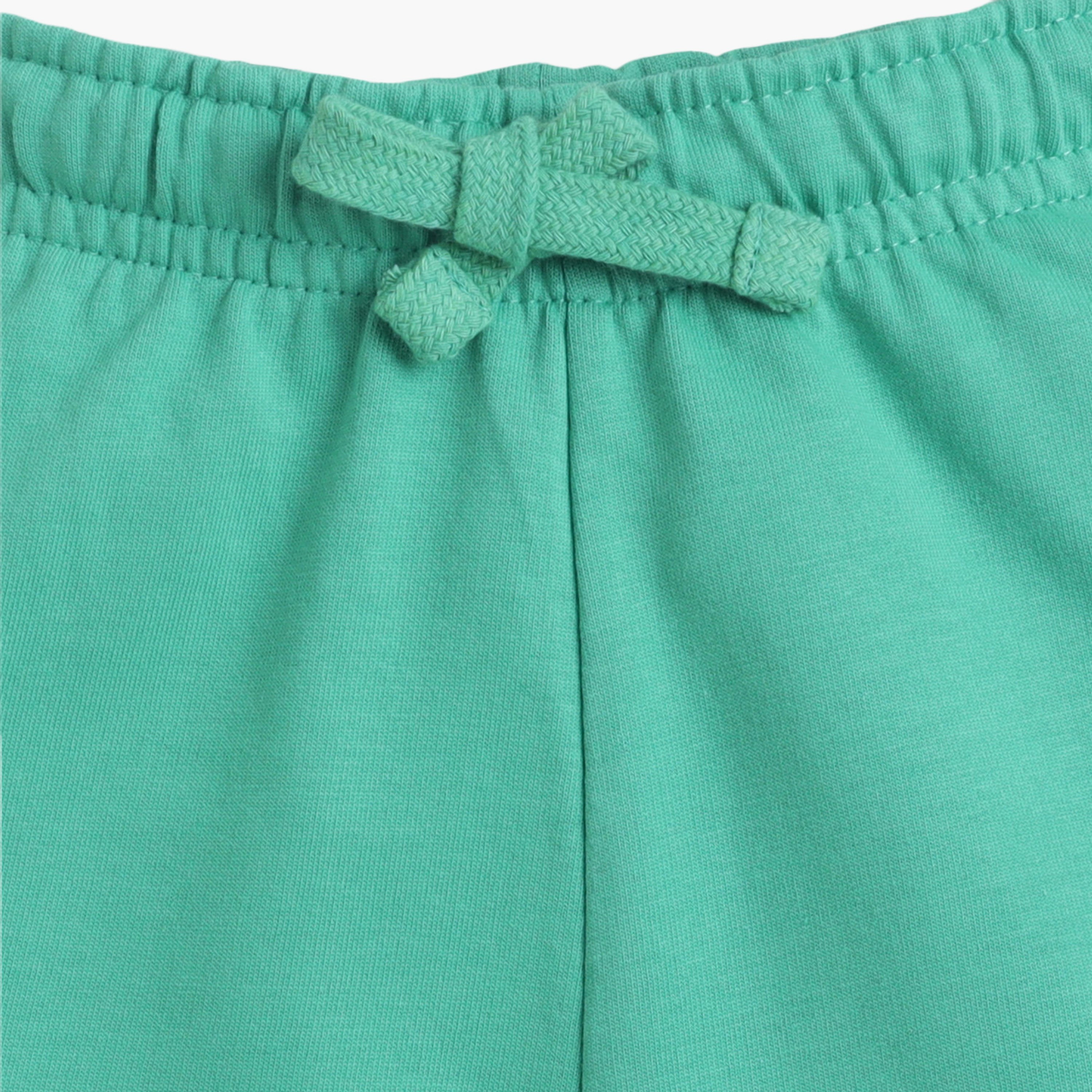 طقم مكون من 4 قطع: تي شيرتات بأكمام قصيرة ورسومات، وبنطلون مع شورت من فيكتور آند جين-boys-clothing-setsandcoords-image-5