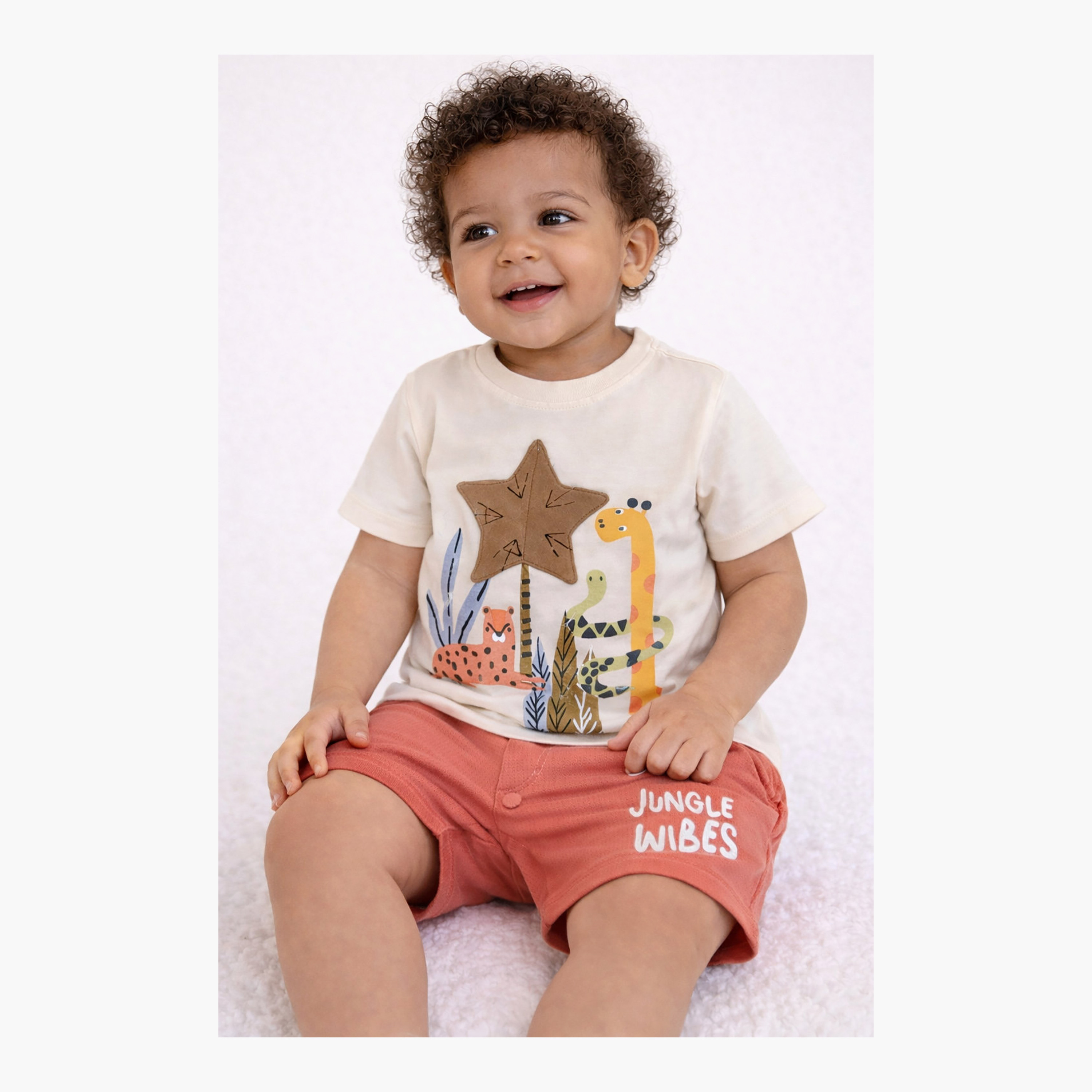 طقم تي شيرت بطبعة حيوانات السفاري وشورت برباط خصر من فيكتور آند جين-boys-clothing-setsandcoords-image-4