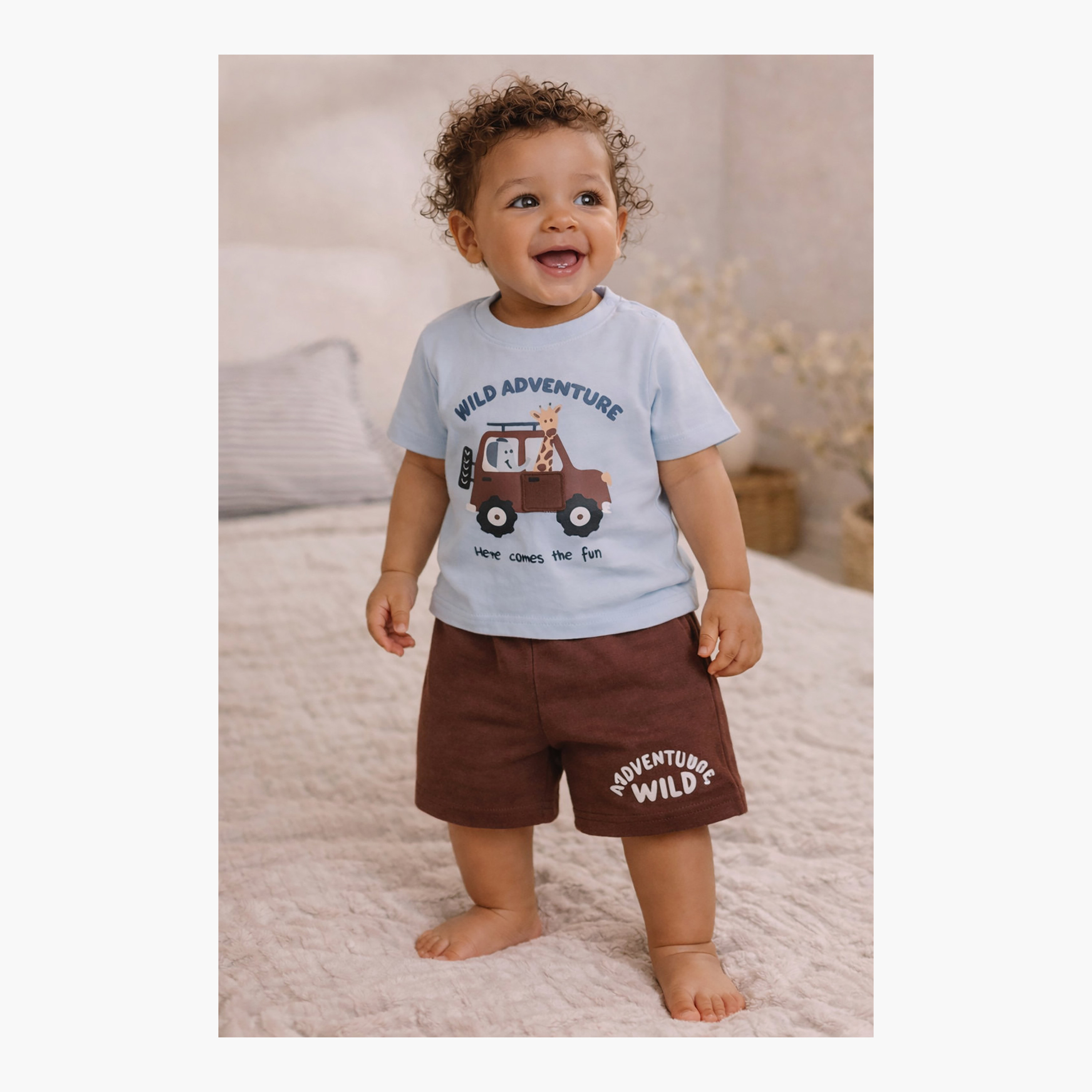 طقم تي شيرت تفاعلي بتصميم "باب سيارة" وشورت من فيكتور آند جين-boys-clothing-setsandcoords-image-4