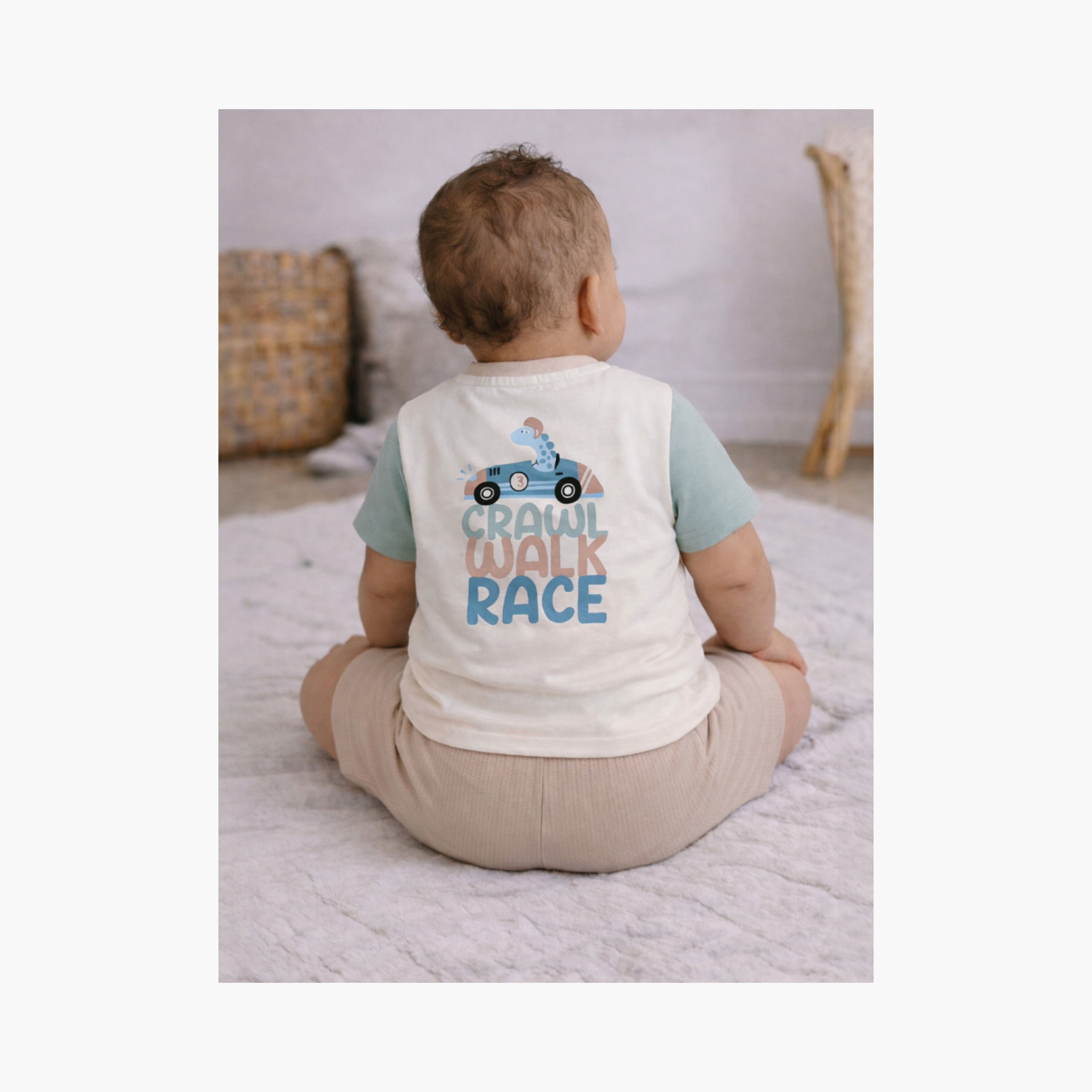 طقم تي شيرت بطبعة سيارات وشورت كارغو من فيكتور آند جين-boys-clothing-setsandcoords-image-7