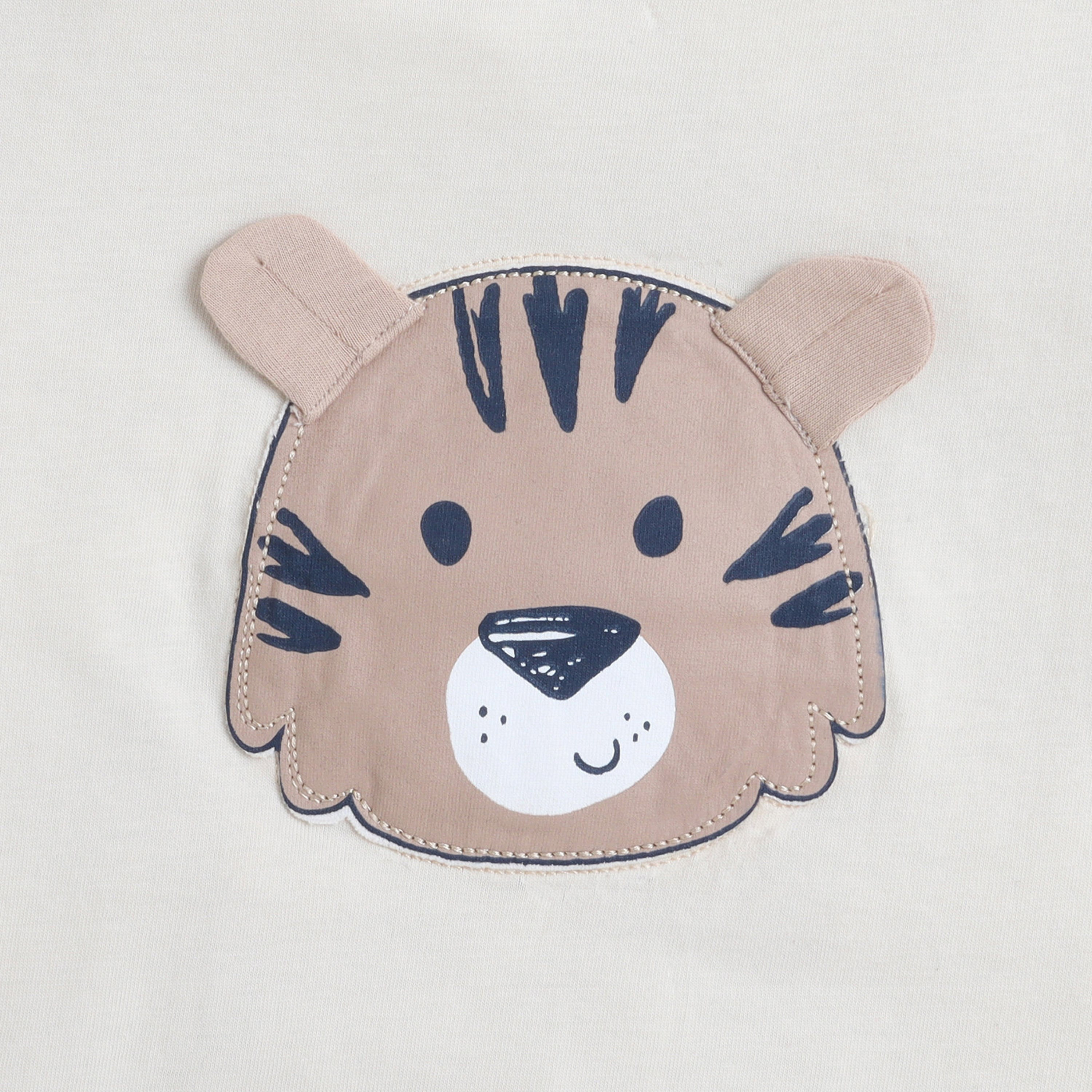 طقم تيشيرت بأكمام نصفية مع تطريز تايجر فيس وشورت من فيكتور أند جين-baby-boys-clothing-setsandcoords-image-7