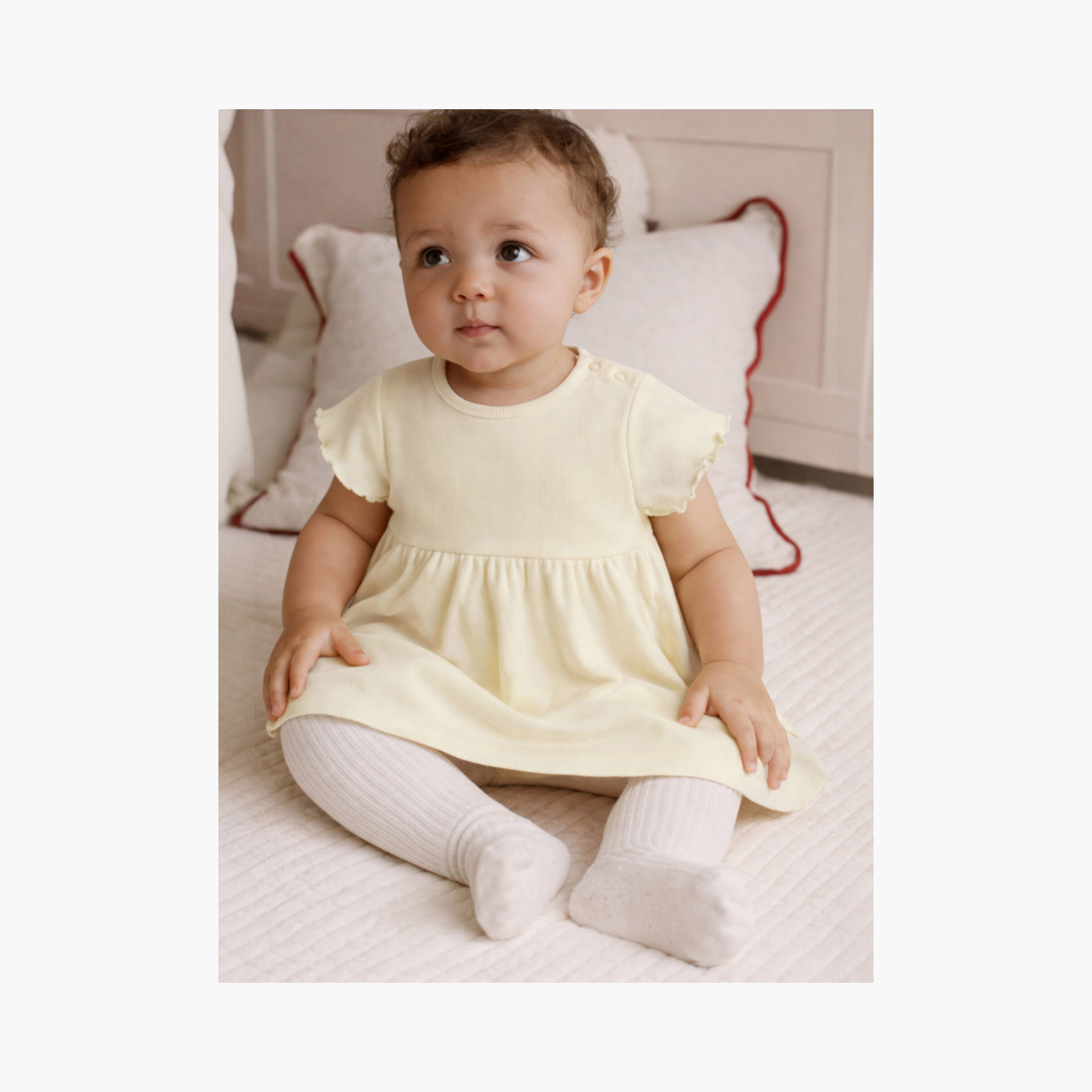 طقم قطعتين فستان بطبعة ديزي فلورال ومخطط بلون كريمي من فيكتور أند جين-baby-girls-clothing-dressesandjumpsuits-image-5