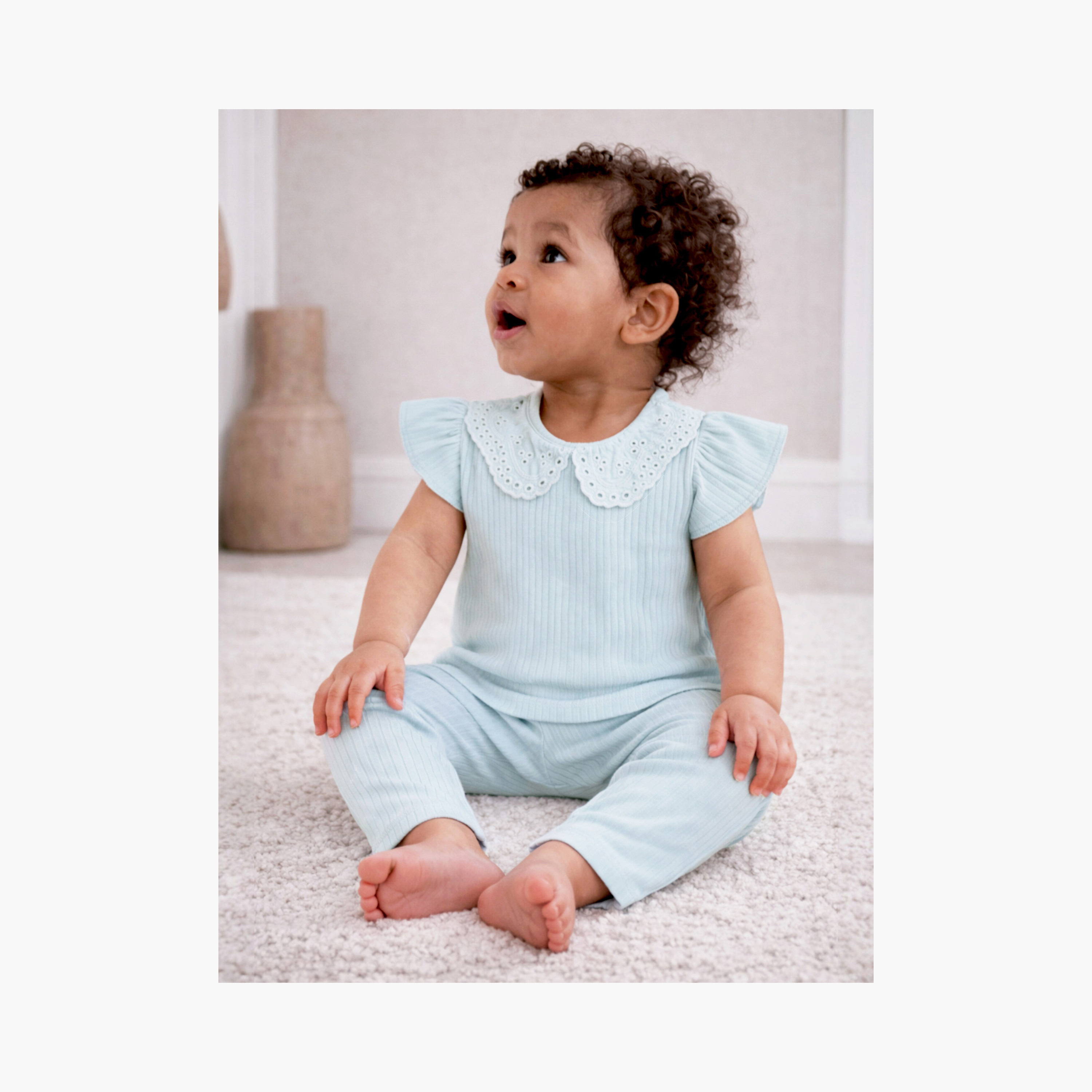 طقم 4 قطع تيشيرتات بأكمام قصيرة بطبعة فلورال وليقنز من فيكتور أند جين-baby-girls-clothing-setsandcoords-image-9