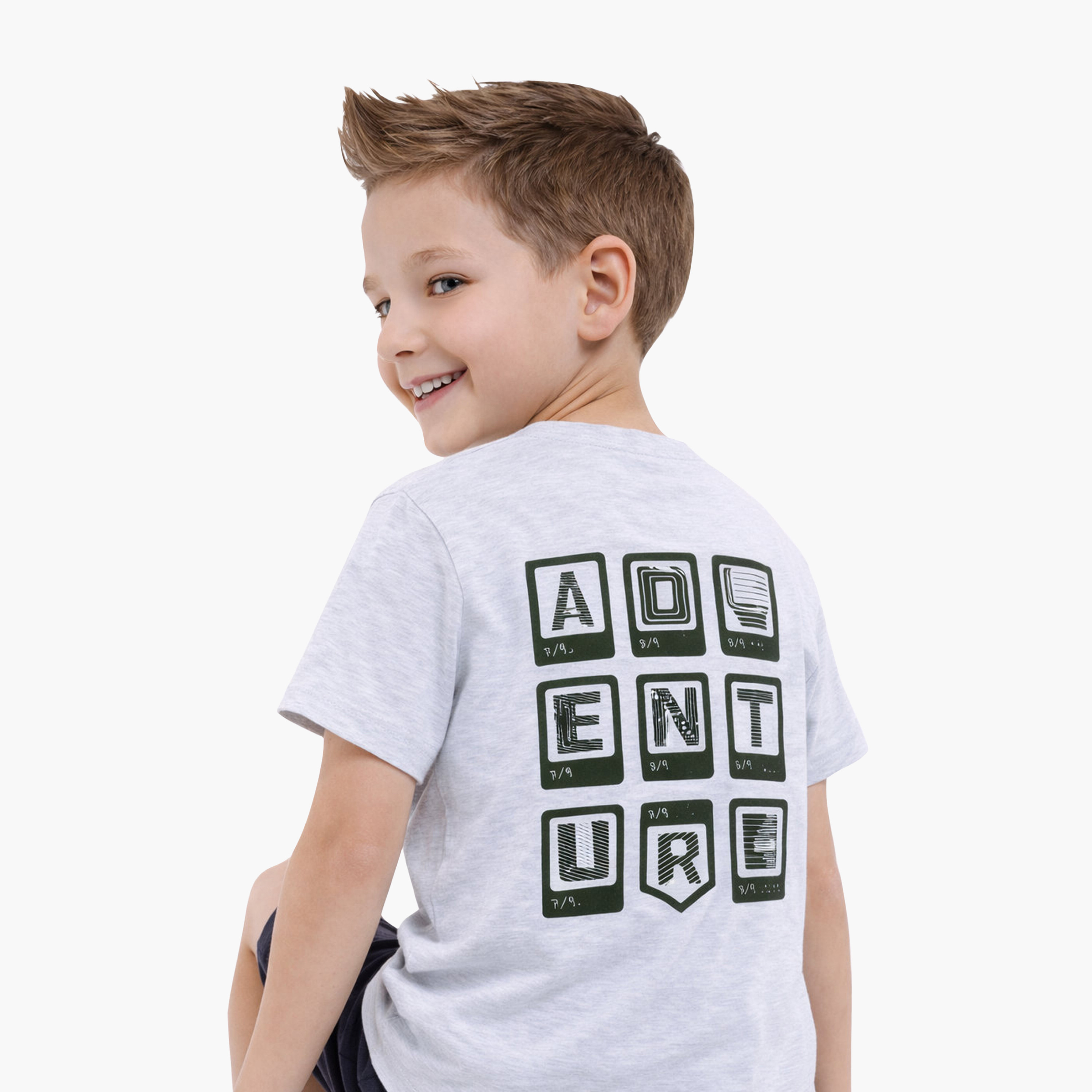 طقم تيشيرت بأكمام نصفية بطبعة أدفتشر وشورت من فيكتور أند جين-boys-clothing-setsandcoords-image-4
