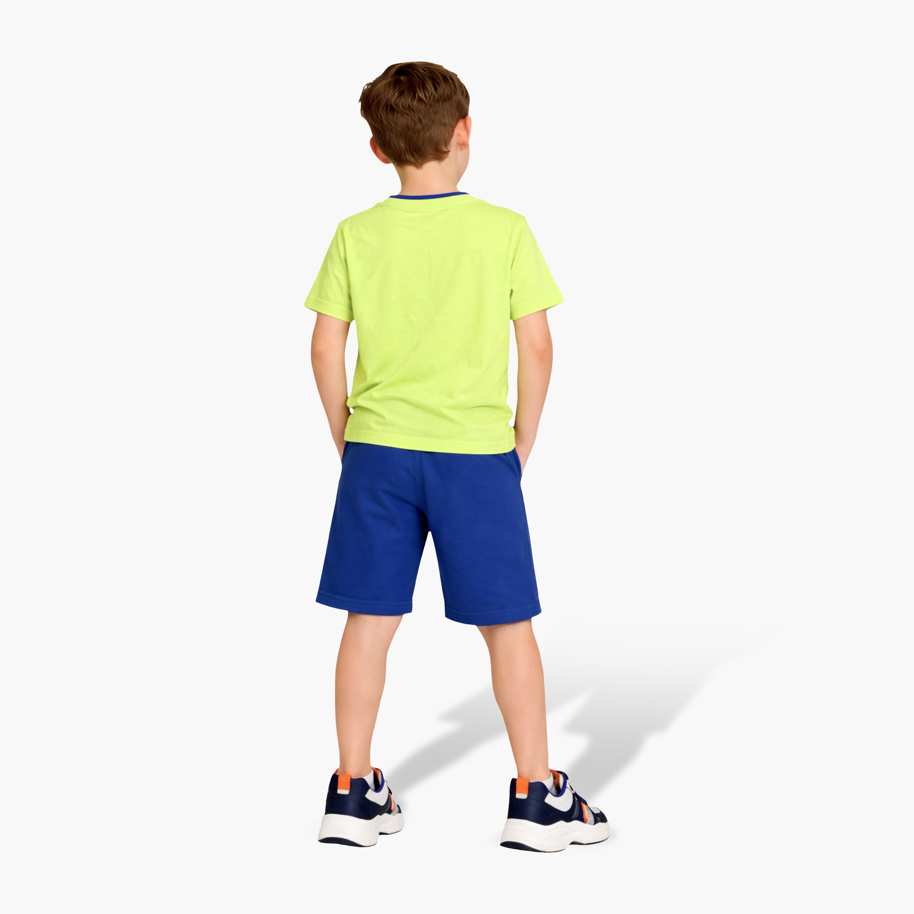 طقم تي شيرت برسومات "Round Sound" وشورت أزرق من فيكتور آند جين-boys-clothing-setsandcoords-image-2