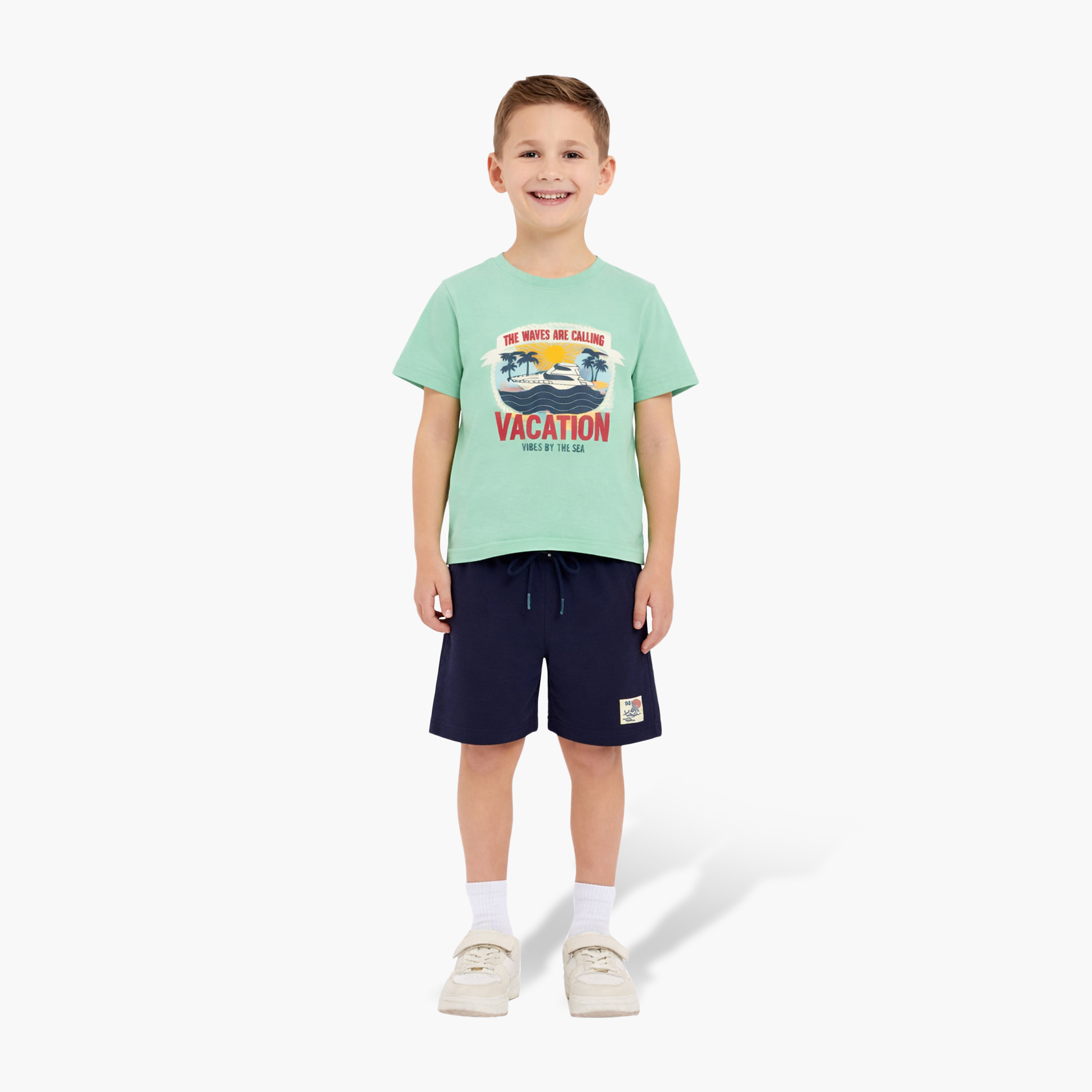 طقم تيشيرت بأكمام نصفية بطبعة فيكيشن وشورت من فيكتور أند جين-boys-clothing-setsandcoords-image-1