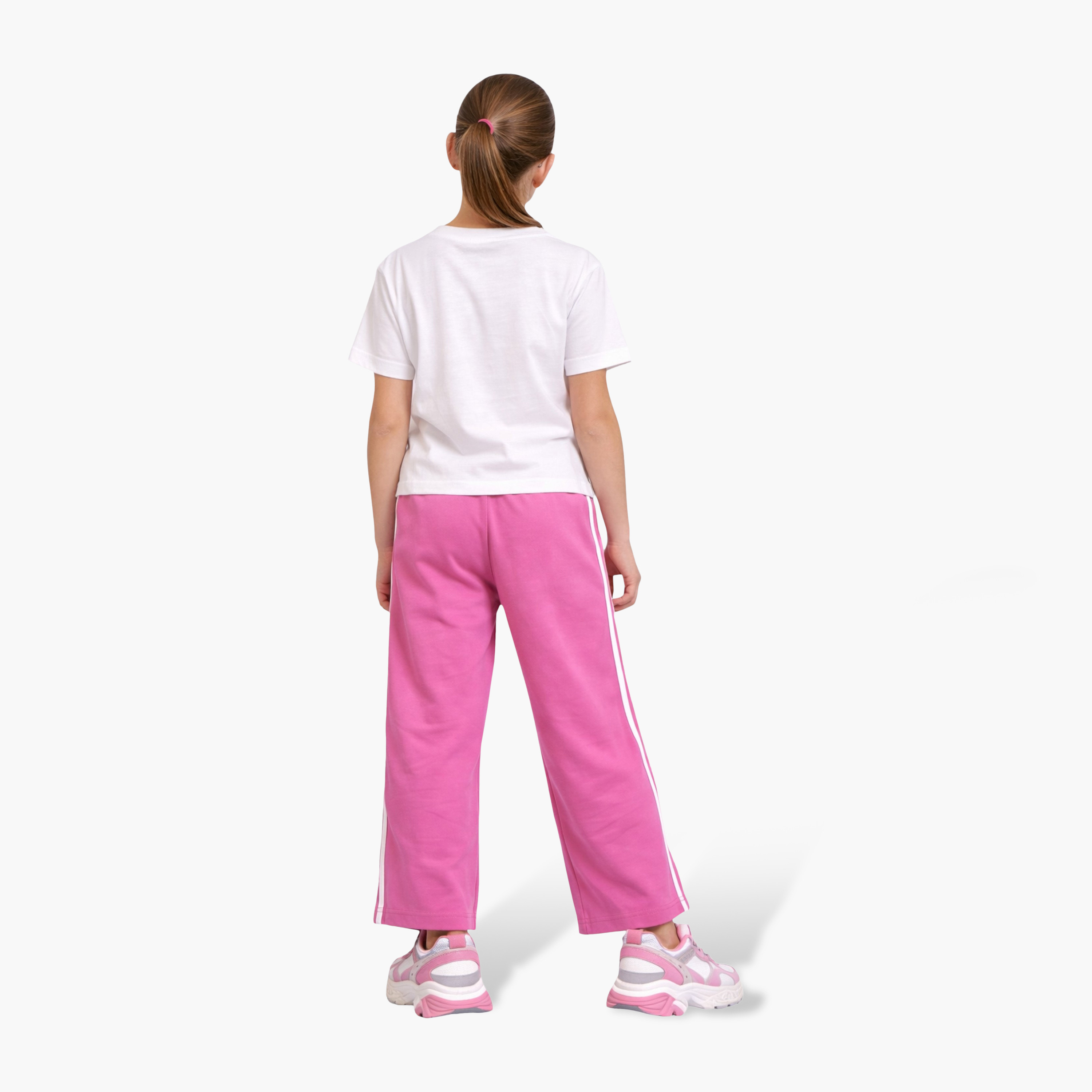 طقم تي شيرت بطبعة "شاي الفقاعات" (Bubble Tea) وبنطلون من فيكتور آند جين-girls-clothing-setsandcoords-image-2