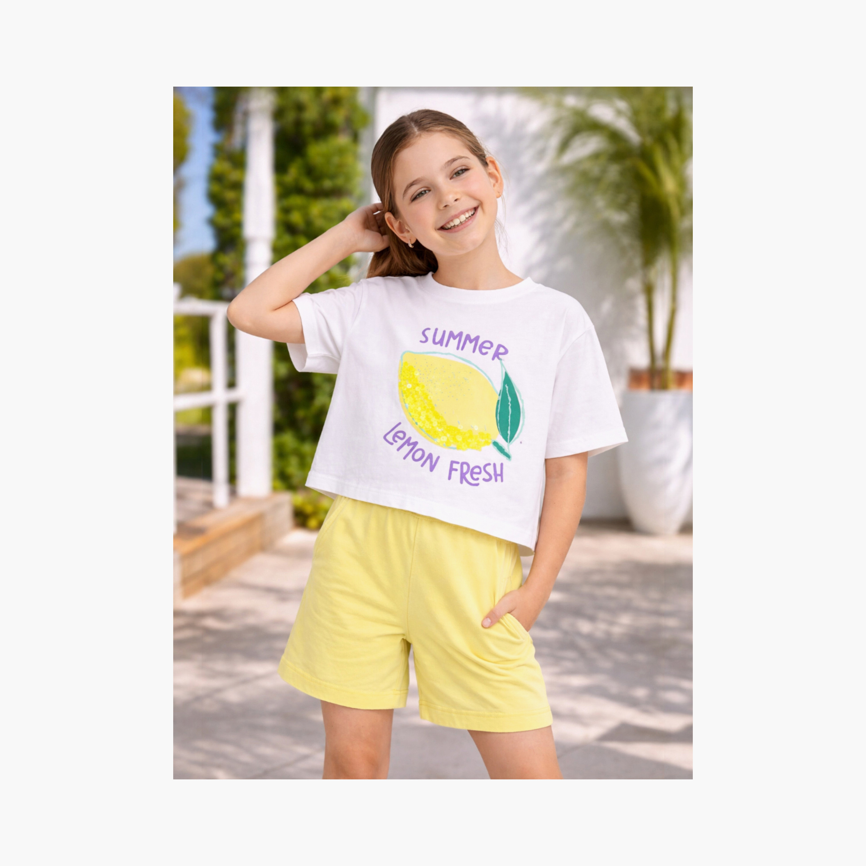 طقم بلوزة بياقة ليمون مزين بالترتر وشورت من فيكتور آند جين-girls-clothing-setsandcoords-image-4