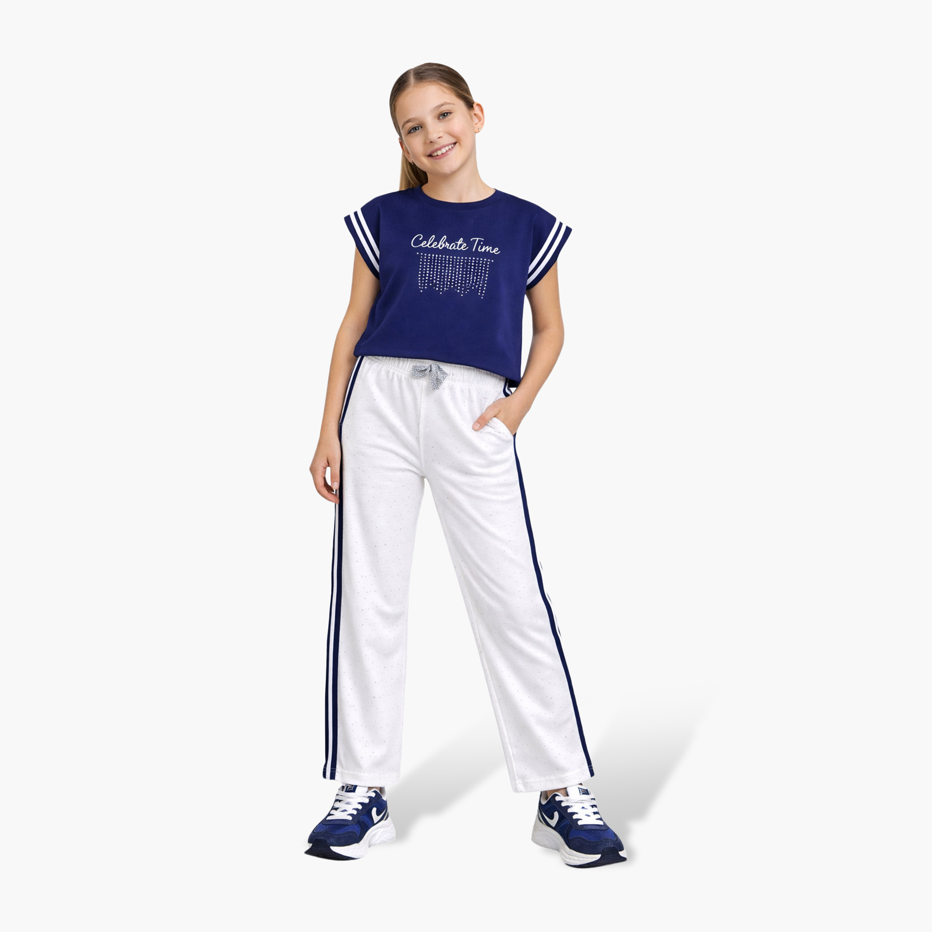 طقم بلوزة "Celebrate Time" وبنطلون من فيكتور آند جين-girls-clothing-setsandcoords-image-1