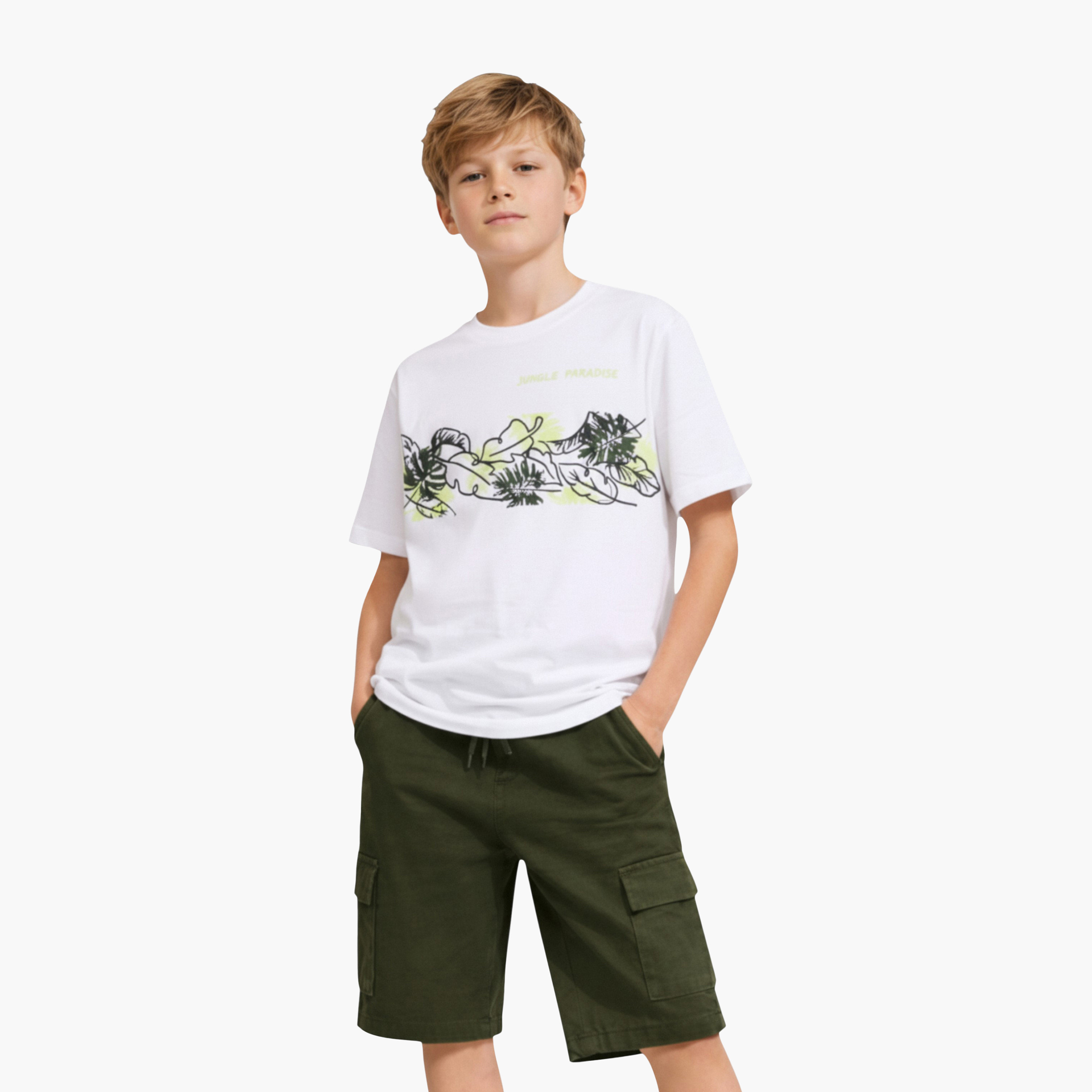 طقم تي شيرت برسمة طبيعة وشورت كارغو بلون زيتوني من فيكتور آند جين-boys-clothing-setsandcoords-image-4