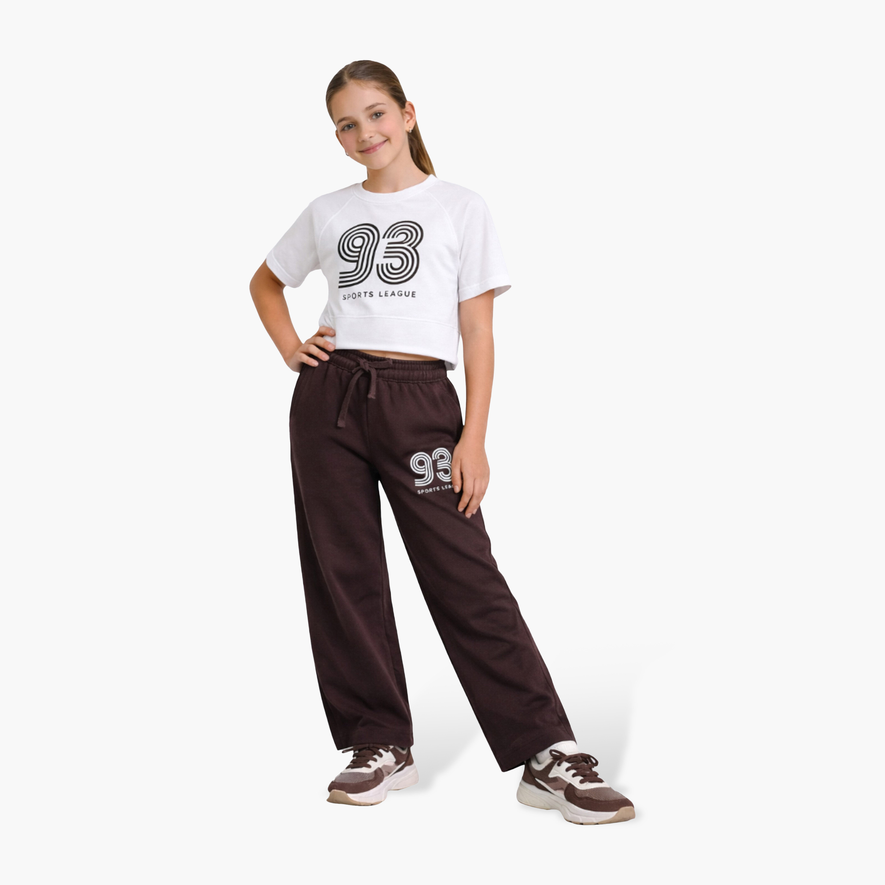 طقم تي شيرت "93 Sports League" وبنطلون من فيكتور آند جين-girls-clothing-setsandcoords-image-1