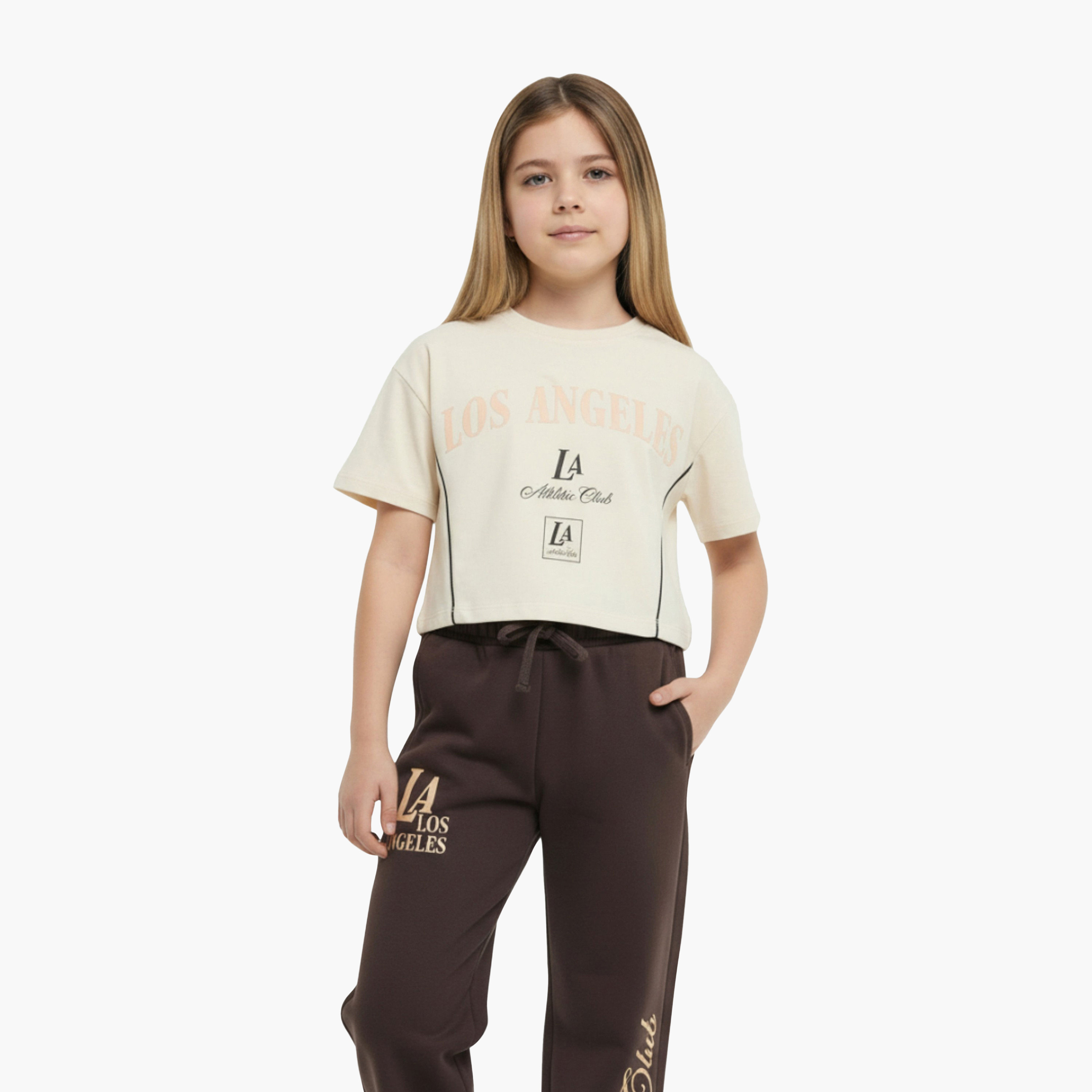 طقم تي شيرت مطبوع بكلمة "Los Angeles" وبنطلون بأرجل واسعة من فيكتور آند جين-girls-clothing-setsandcoords-image-2